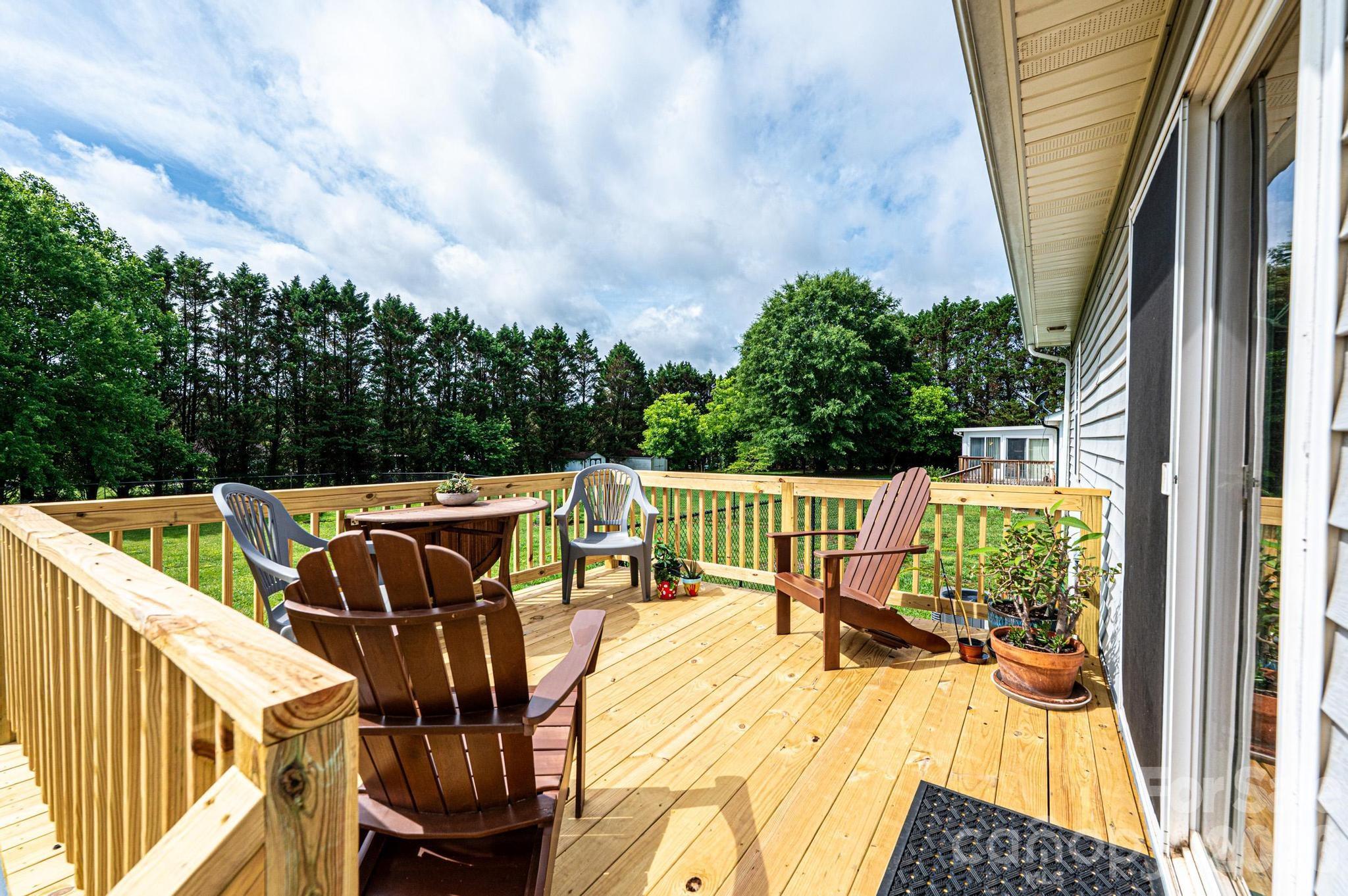 Meadowridge Place - Residential