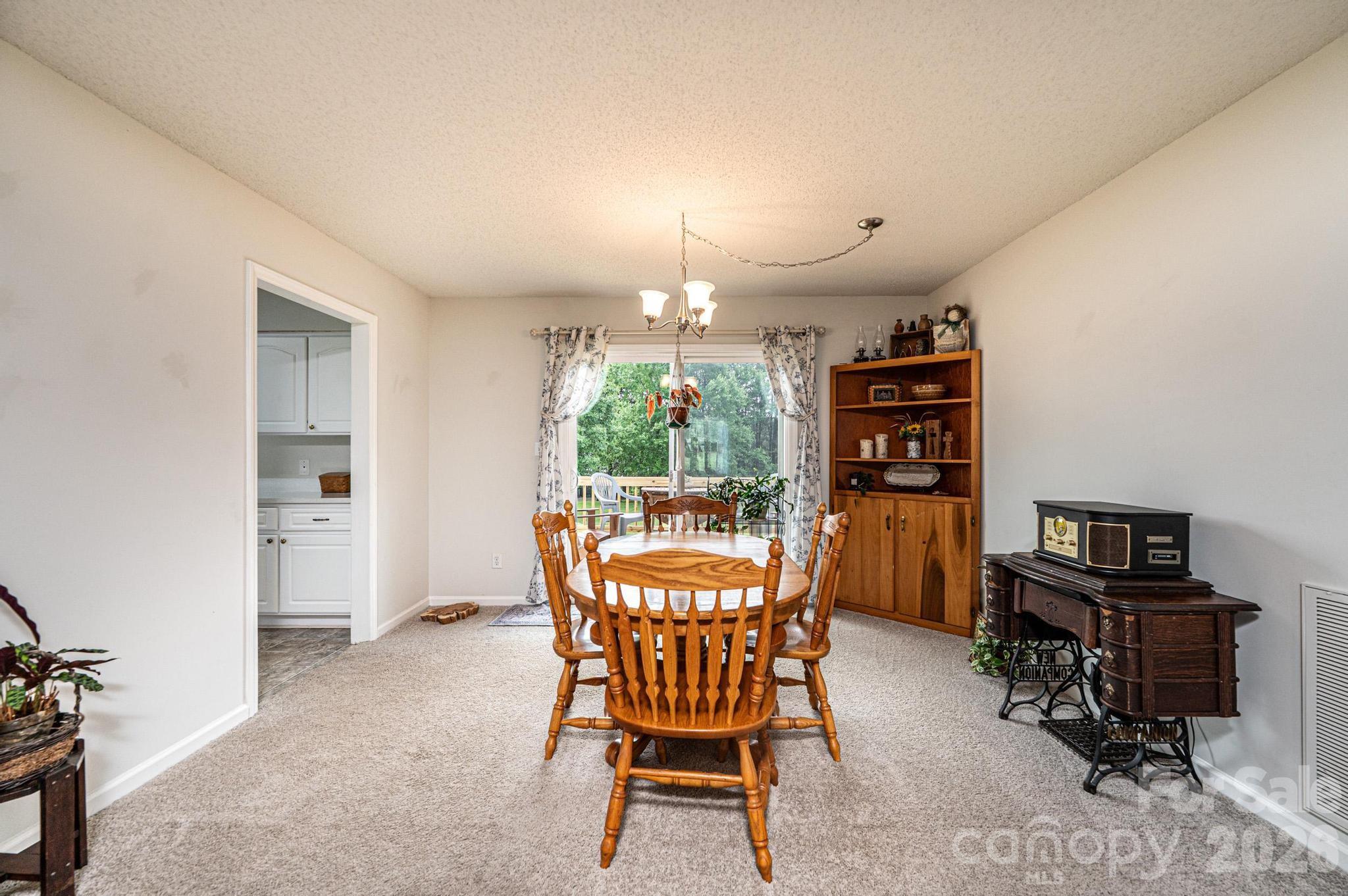 Meadowridge Place - Residential