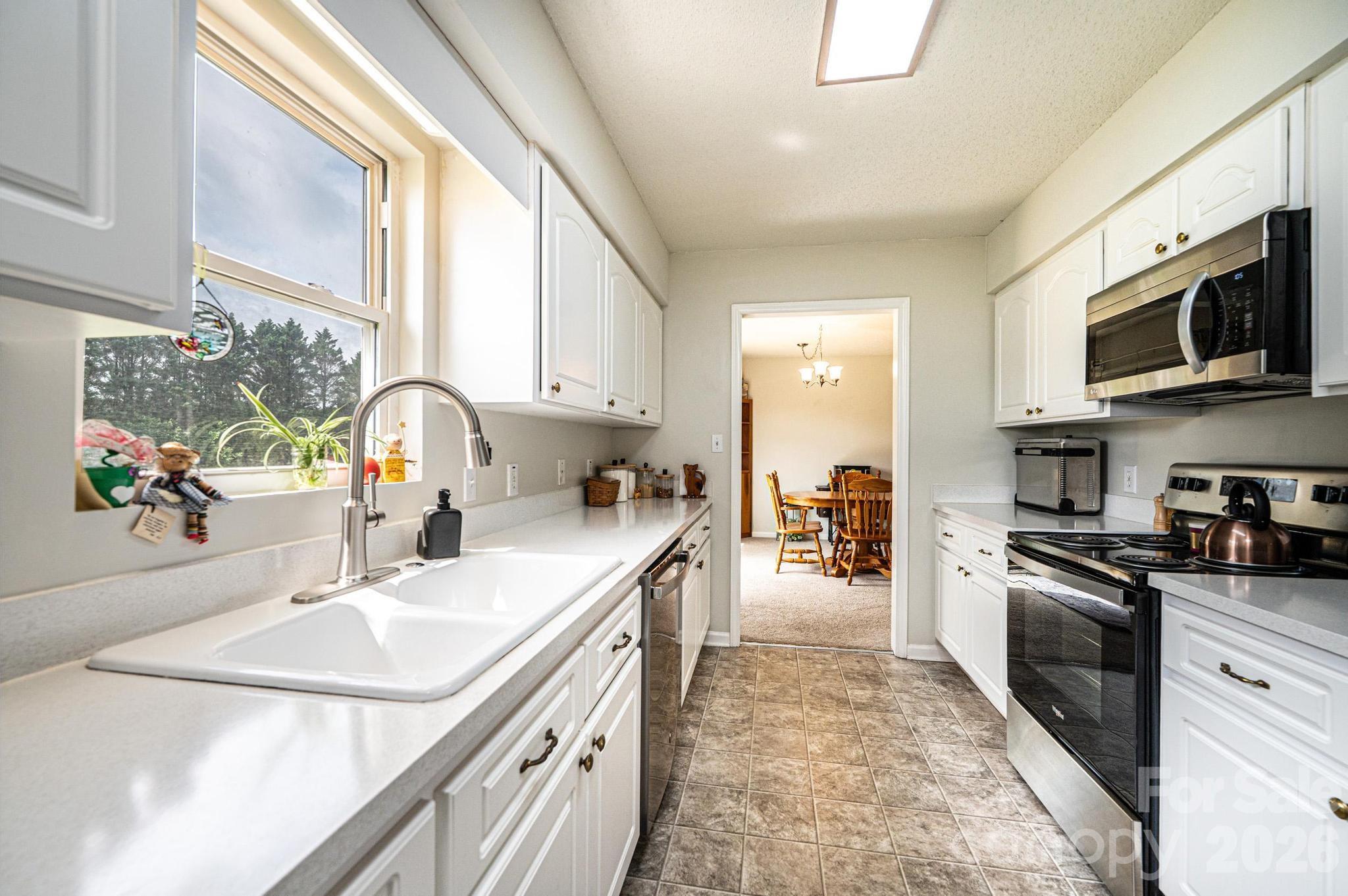 Meadowridge Place - Residential