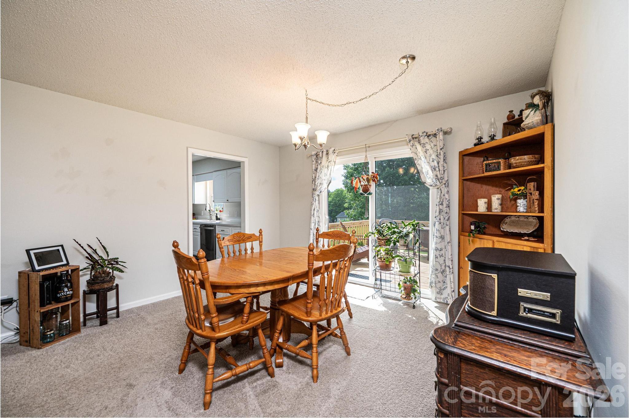 Meadowridge Place - Residential