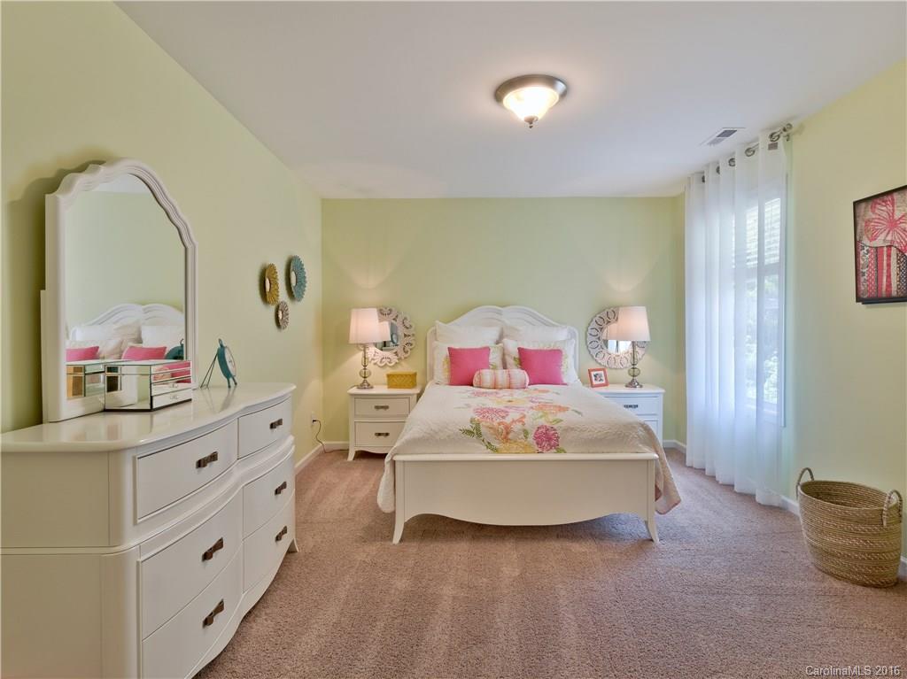 Lakebridge - Residential