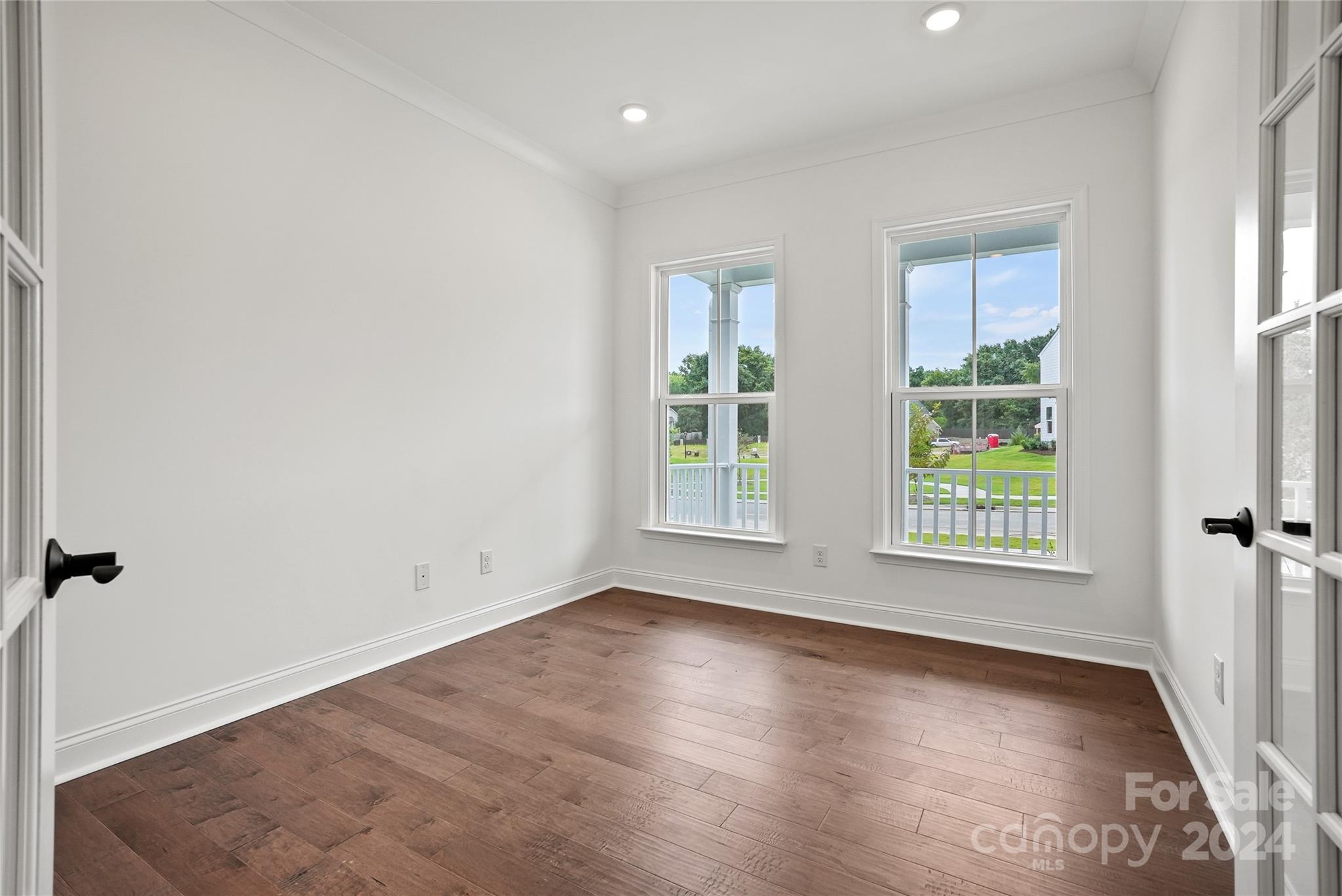 Patterson Pond - Residential