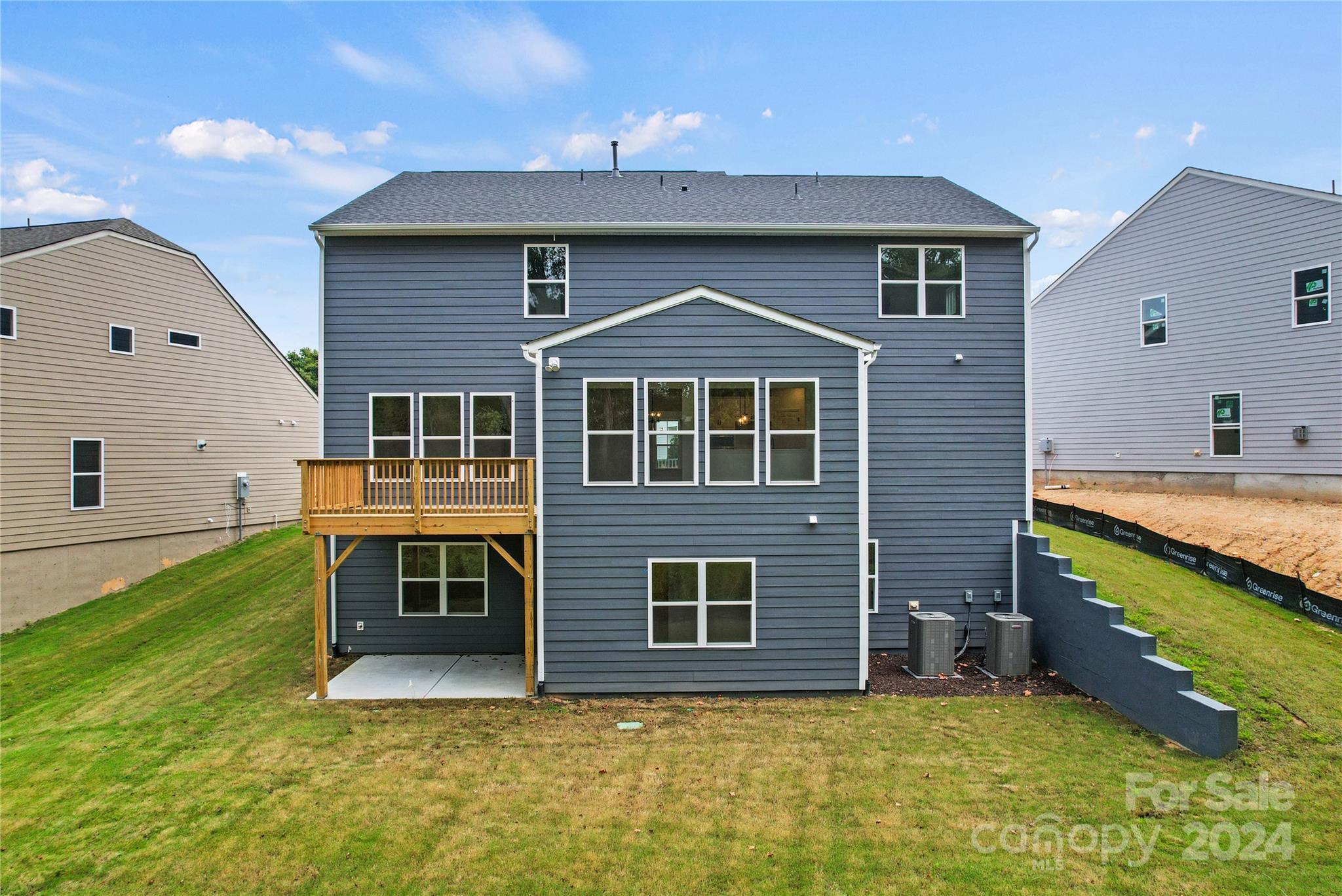 Patterson Pond - Residential