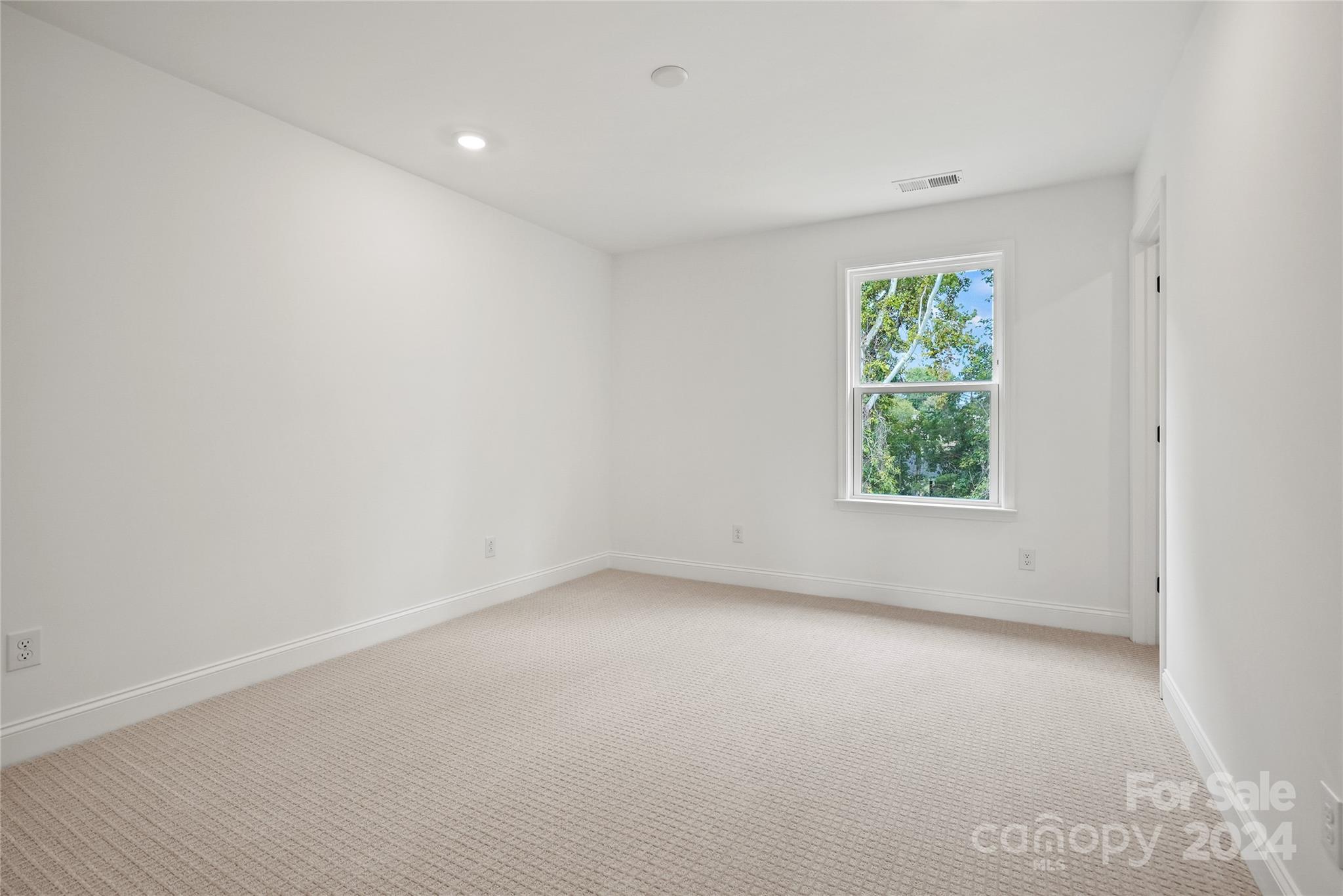 Patterson Pond - Residential