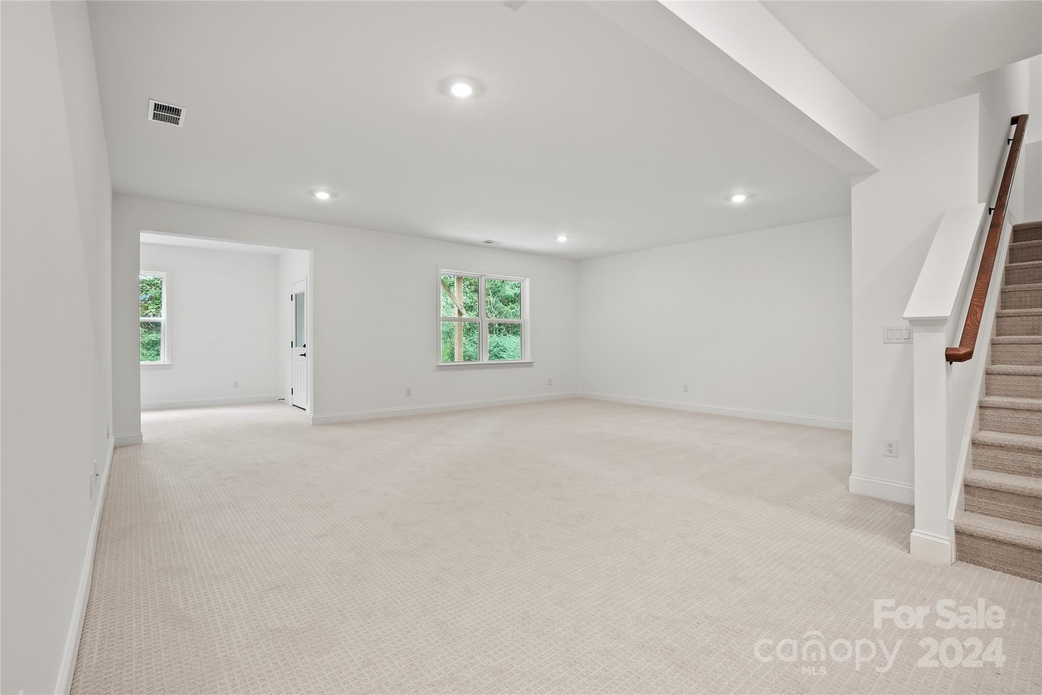 Patterson Pond - Residential