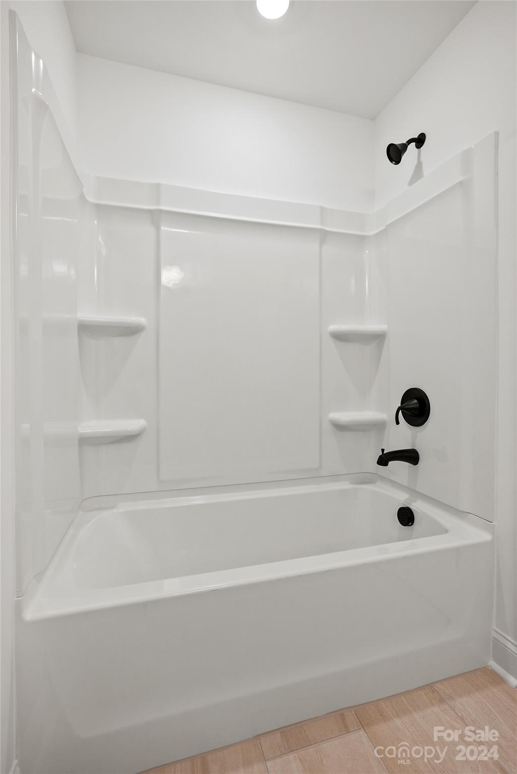 Patterson Pond - Residential