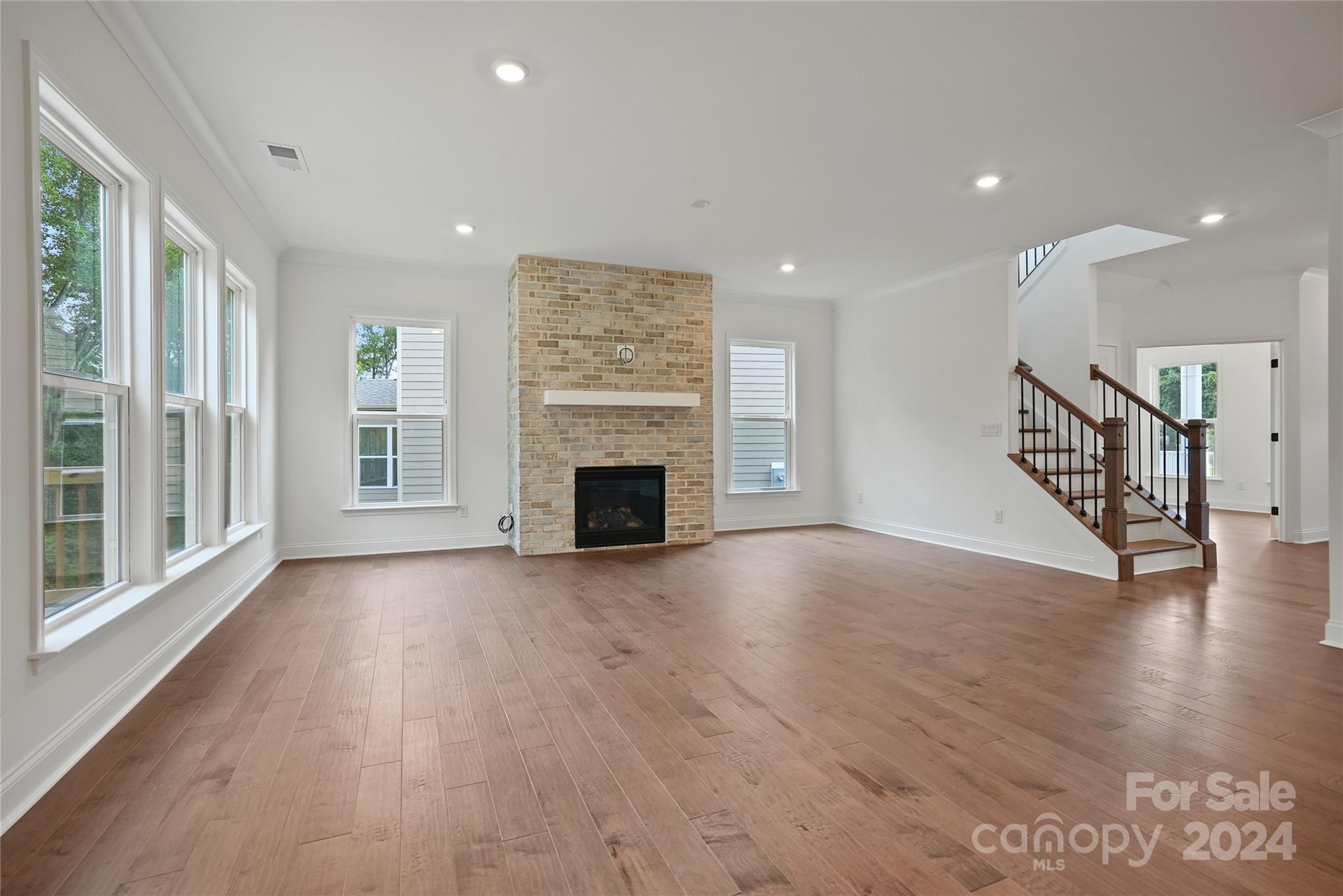 Patterson Pond - Residential