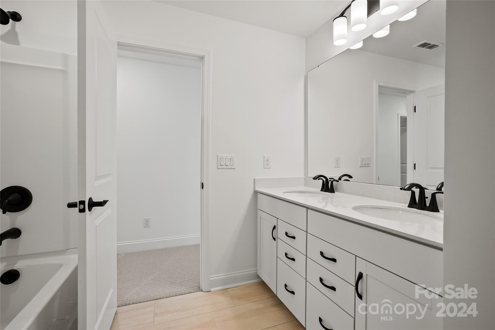 Patterson Pond - Residential