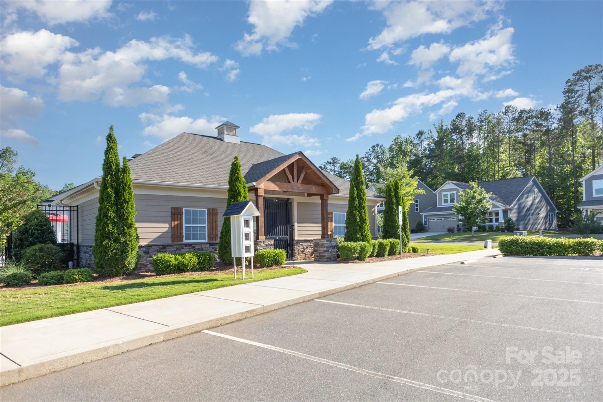 Lake Crest - Residential