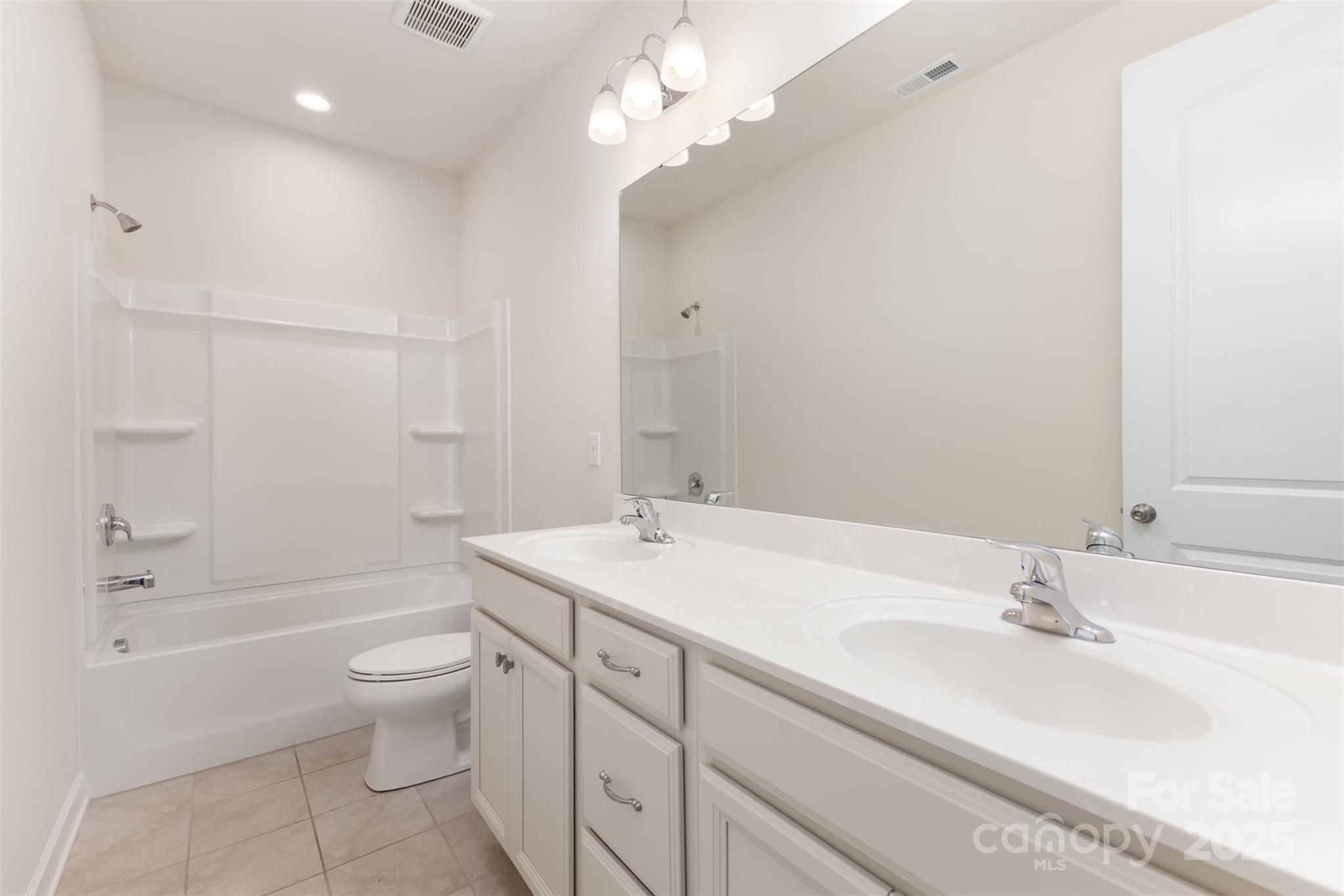 Lake Crest - Residential