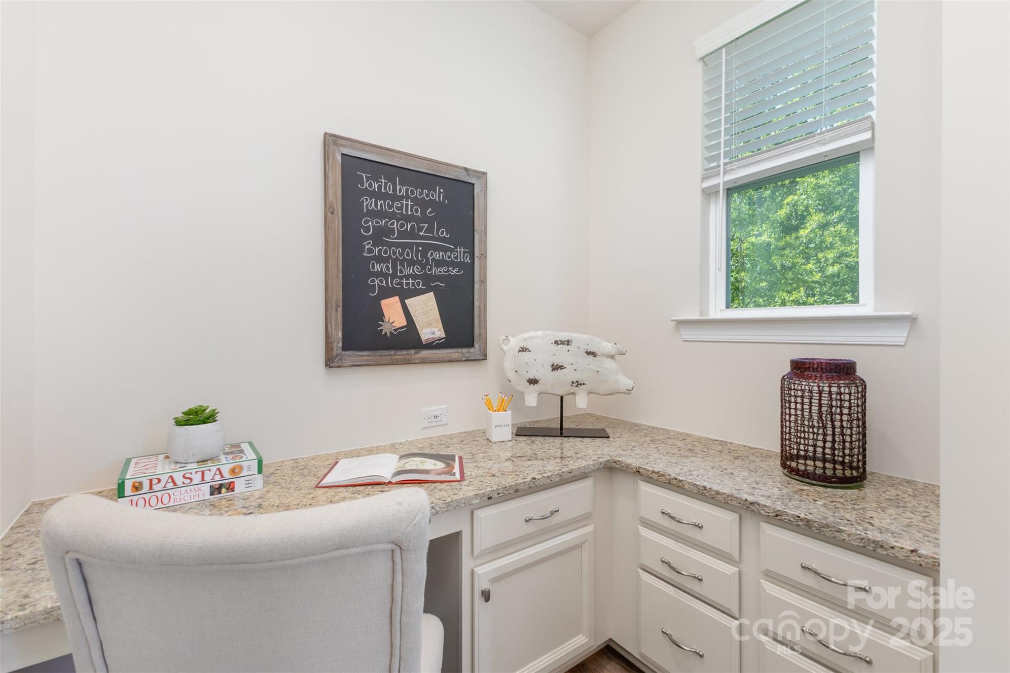 Lake Crest - Residential