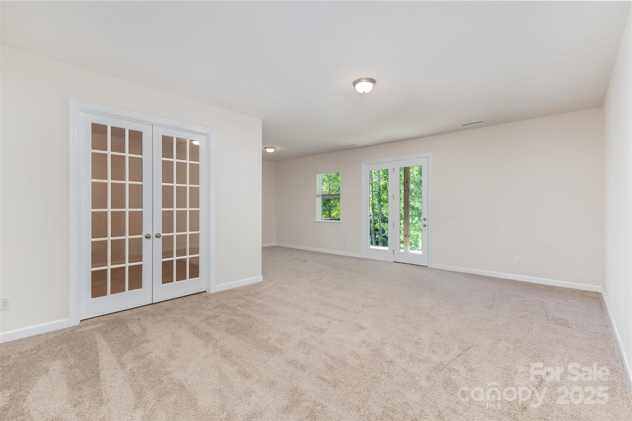 Lake Crest - Residential