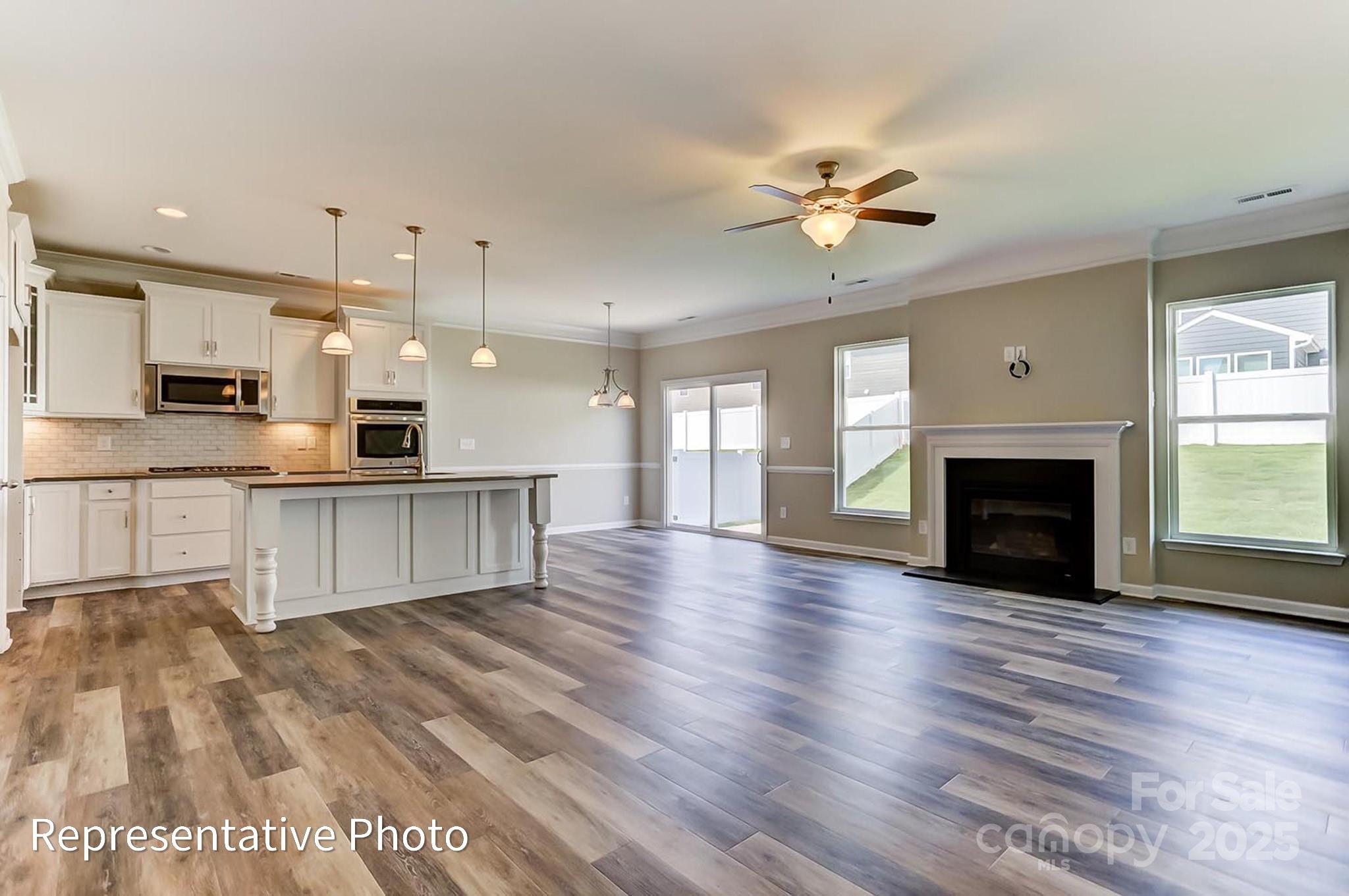 4013 Grace Pointe Drive 102