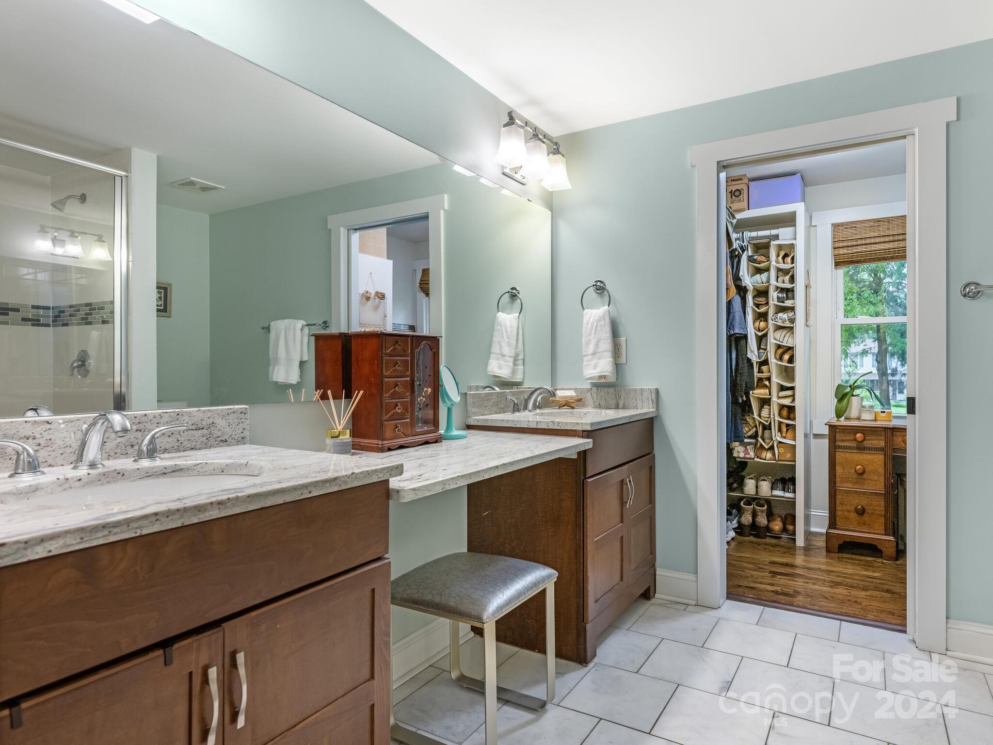 Shadow Lake - Residential