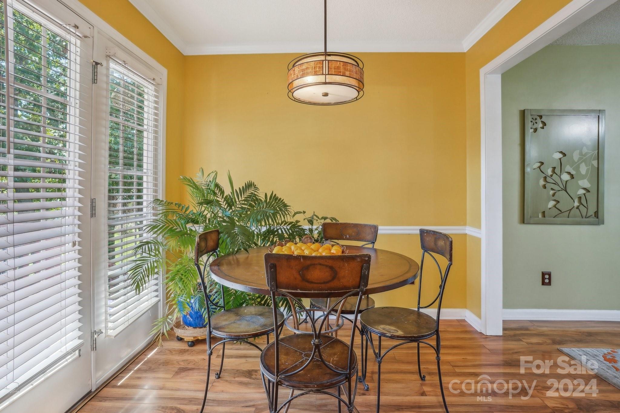 TAYLOR OAKS - Residential