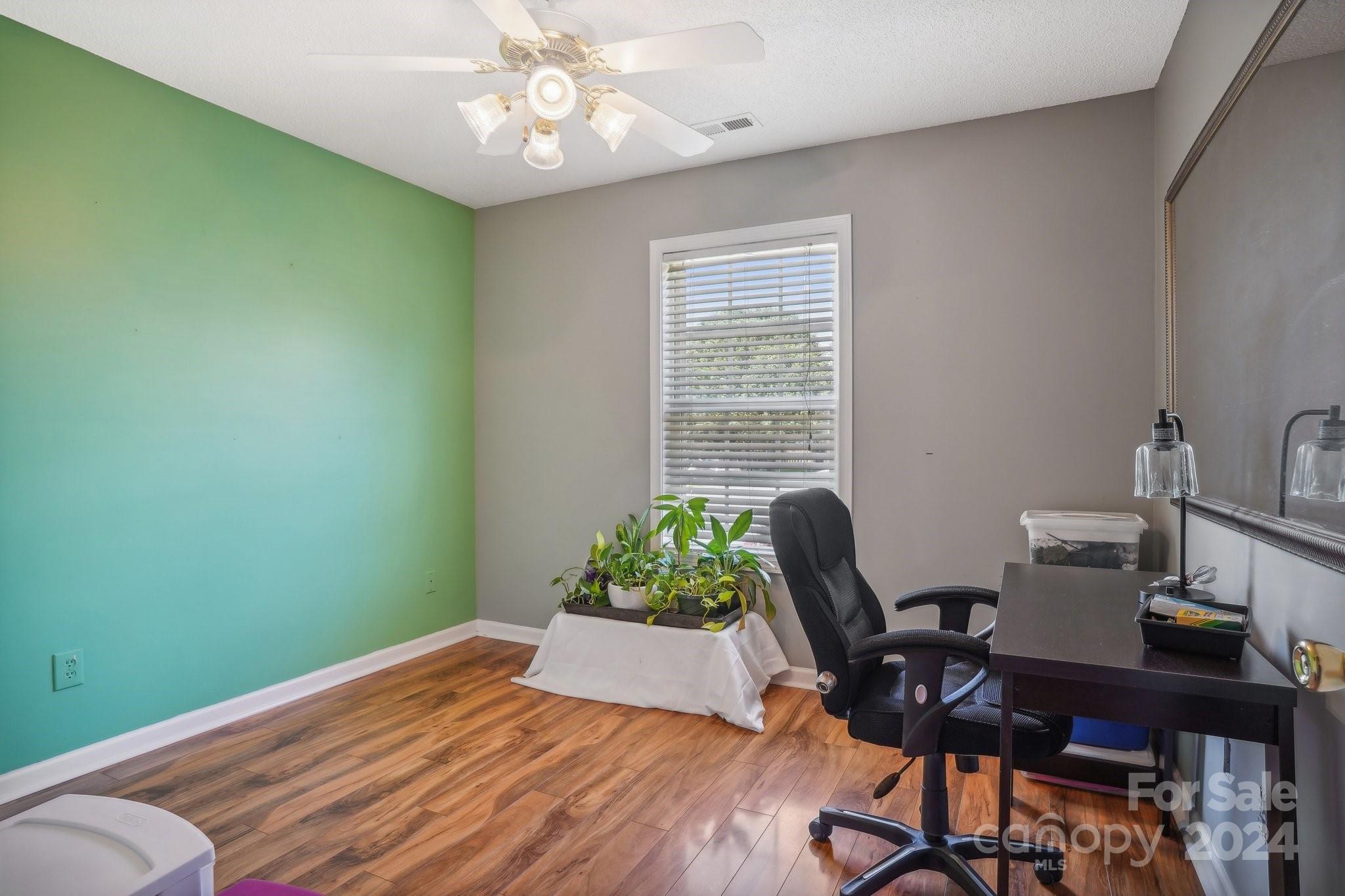 TAYLOR OAKS - Residential