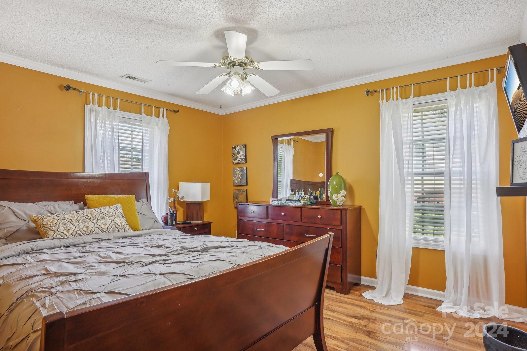 TAYLOR OAKS - Residential