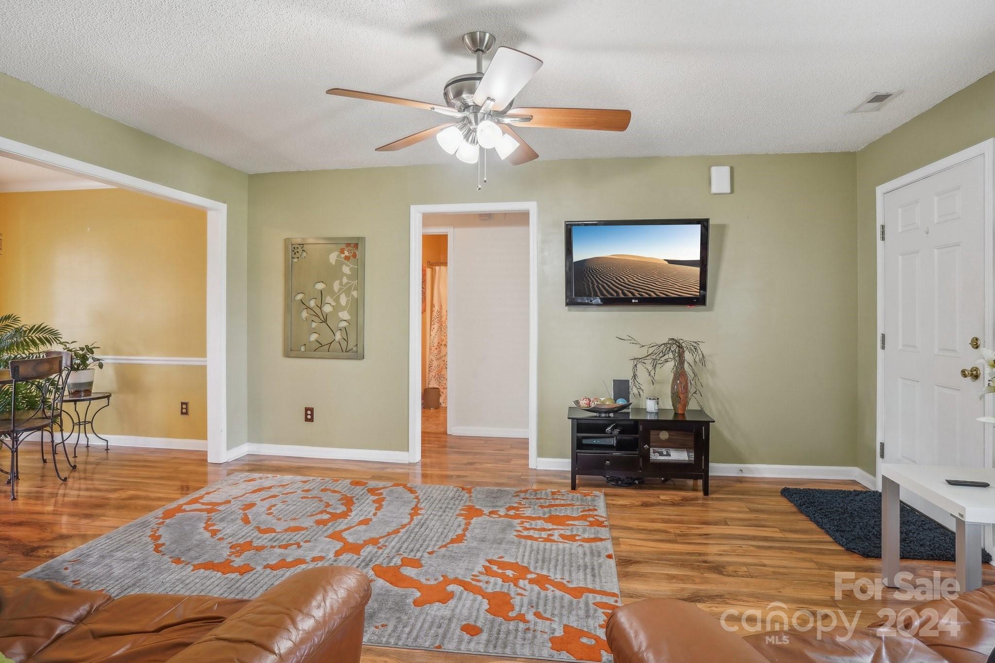 TAYLOR OAKS - Residential