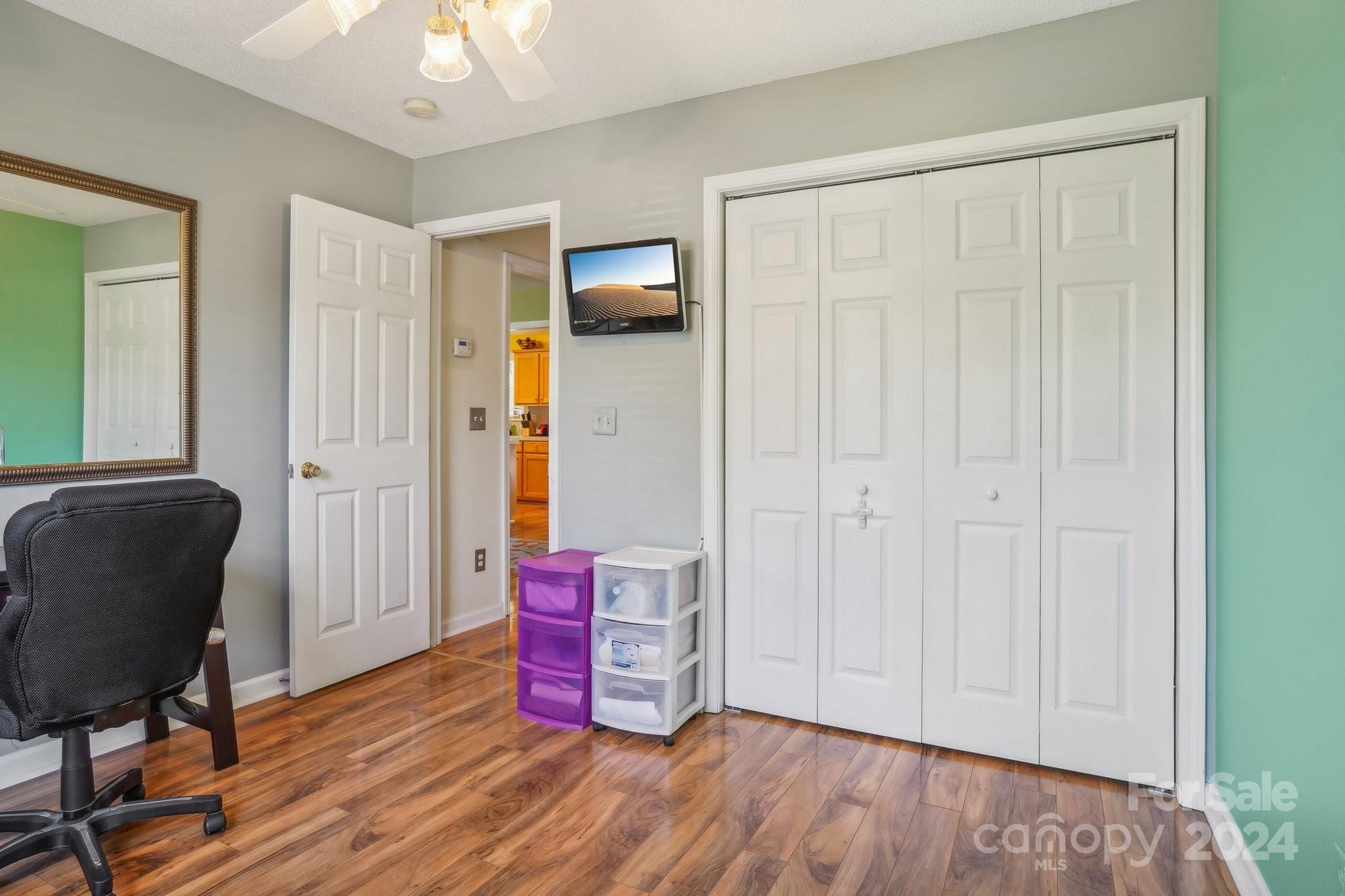 TAYLOR OAKS - Residential