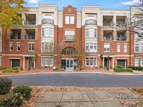 6785 Louisburg Square Lane 33 Charlotte NC 28210