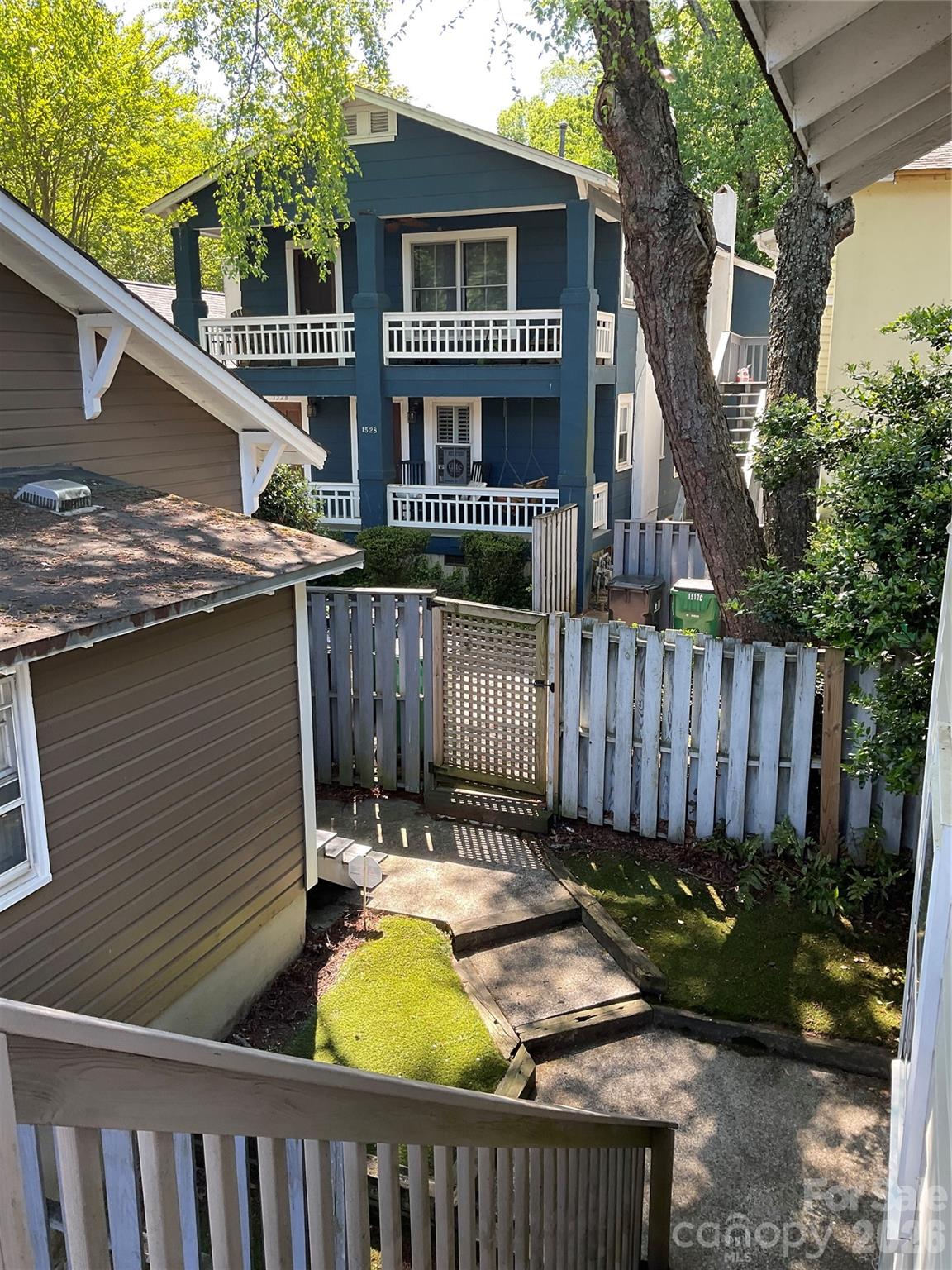 Rensselaer Place - Residential