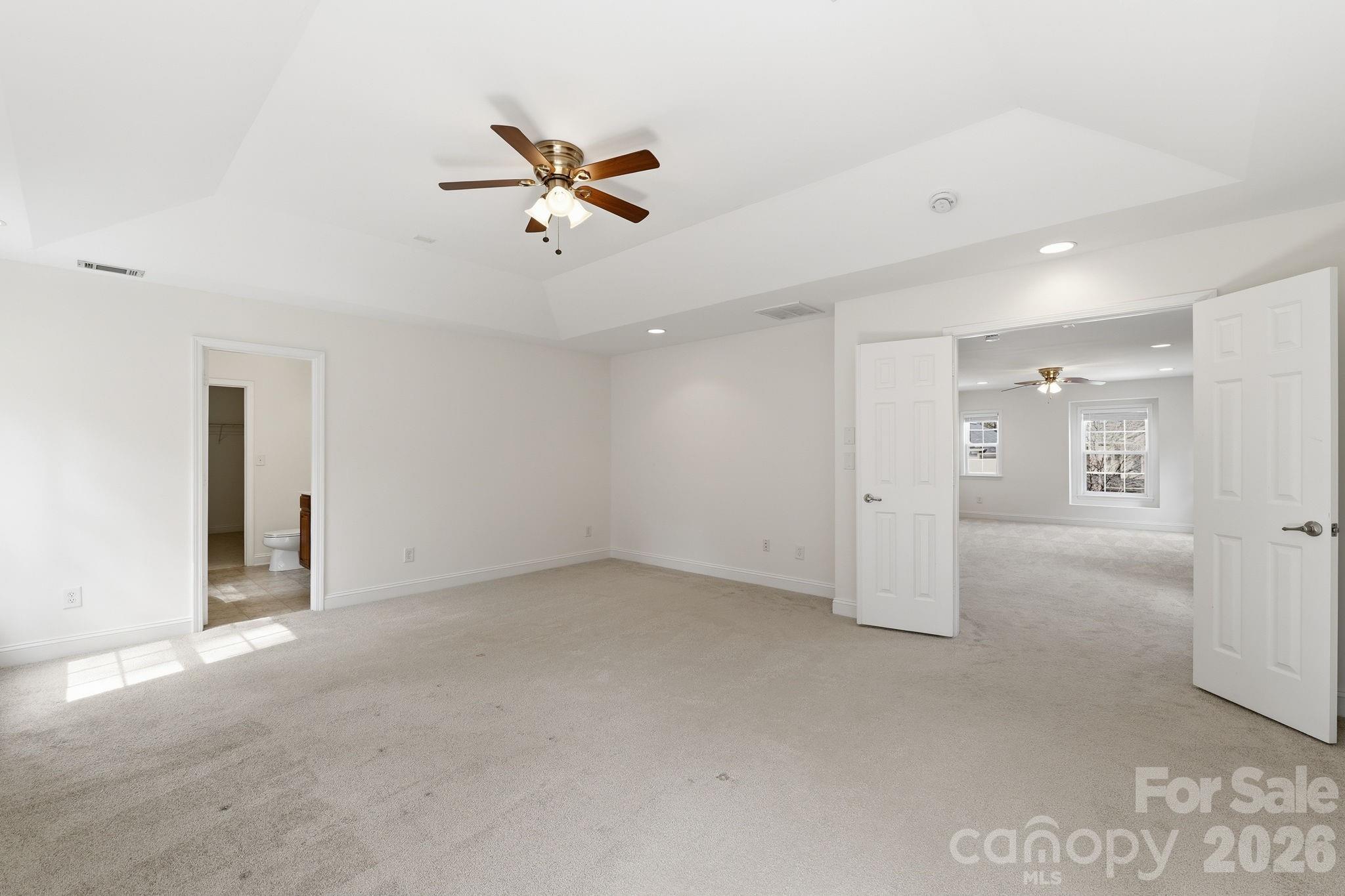 Hamilton Lakes - Residential