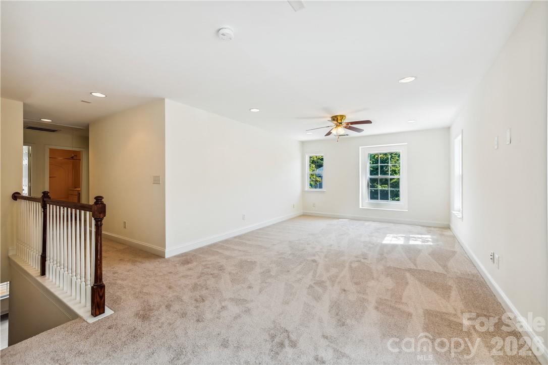 Hamilton Lakes - Residential