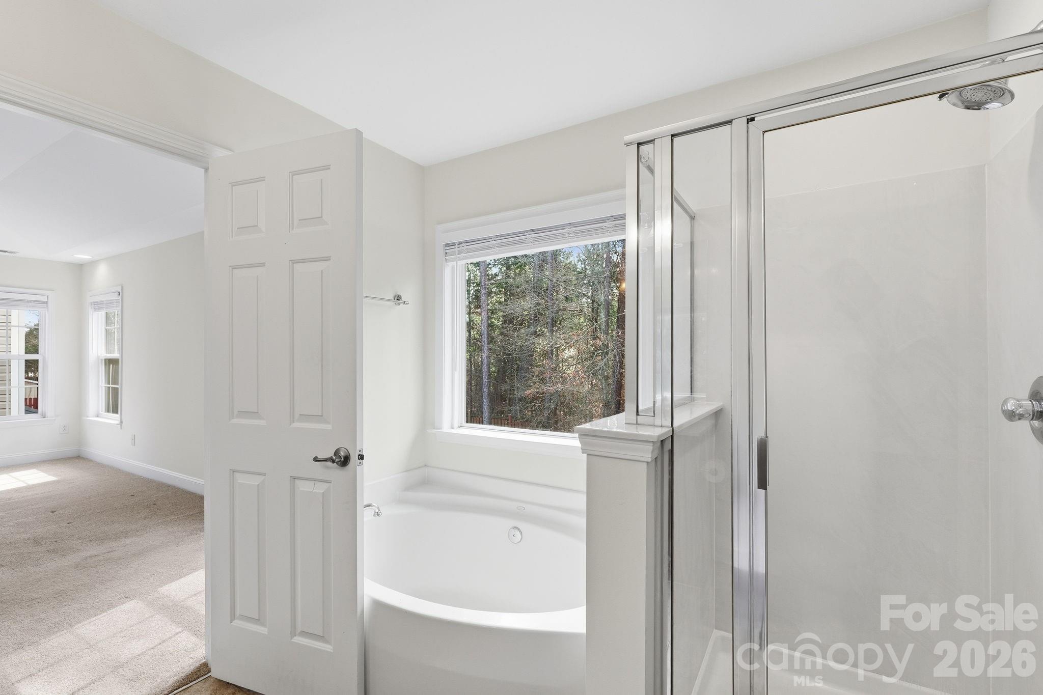 Hamilton Lakes - Residential