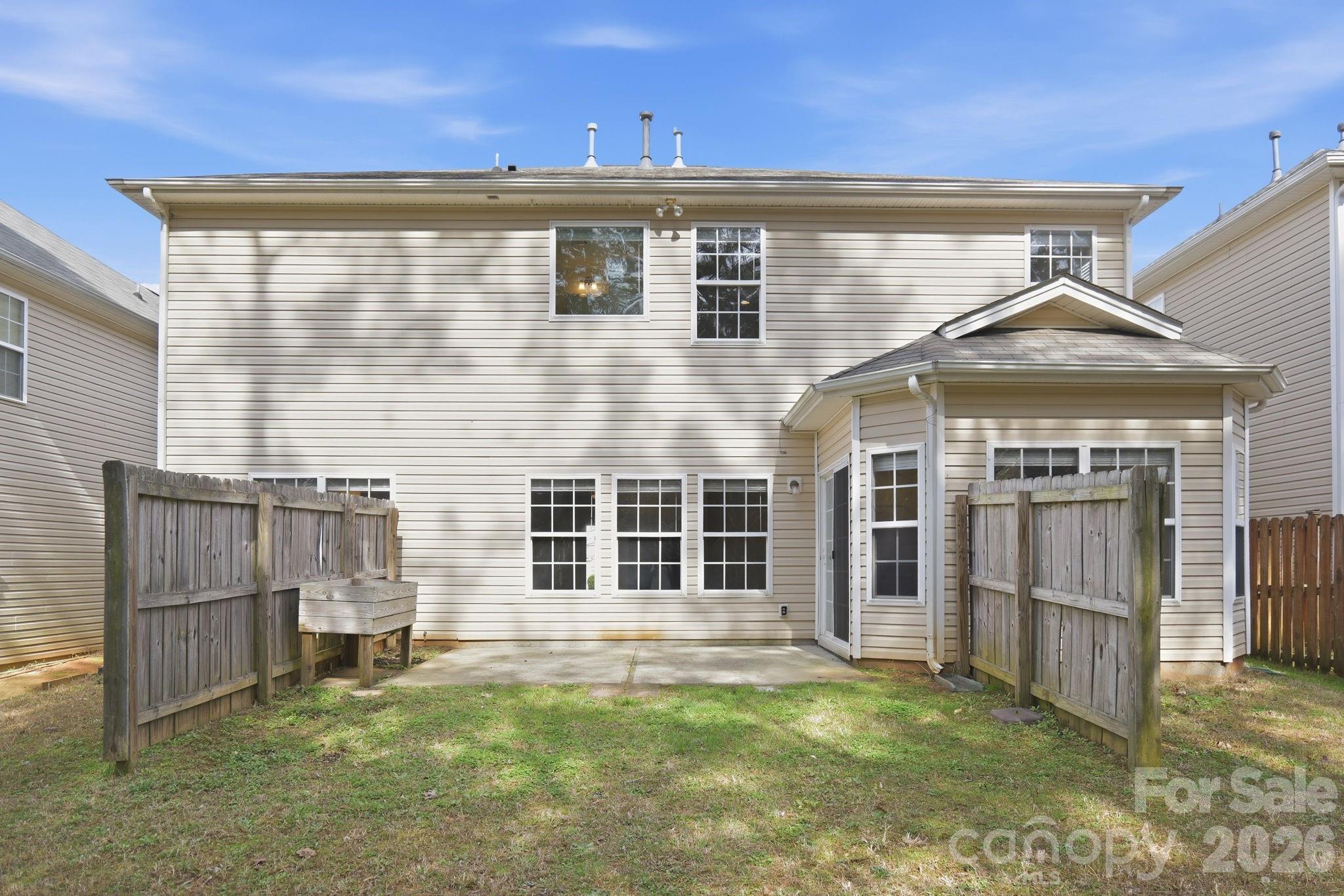 Hamilton Lakes - Residential