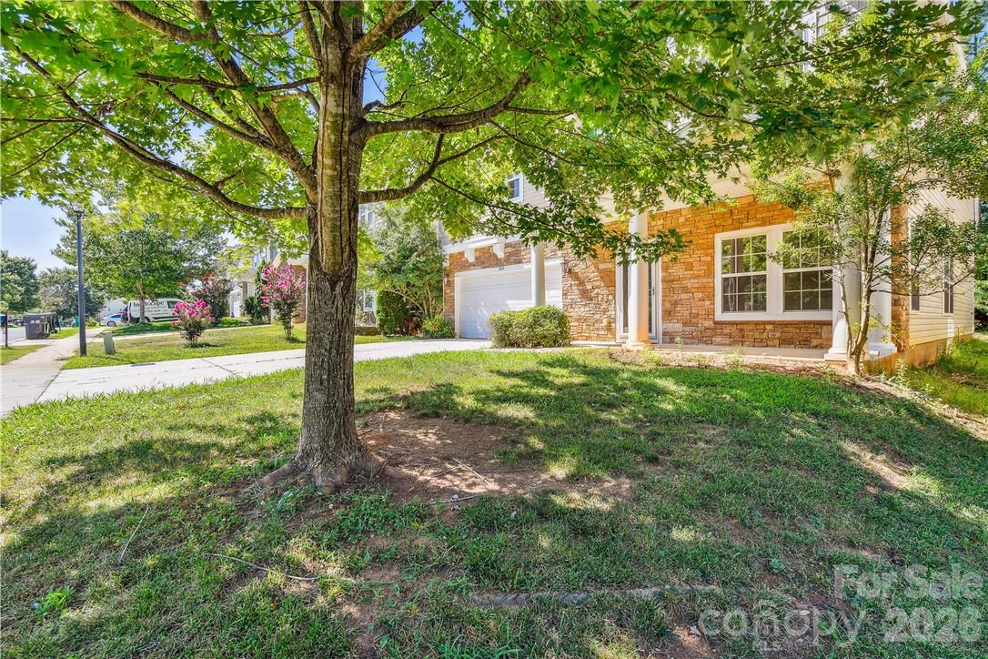 15614 Normans Landing Drive