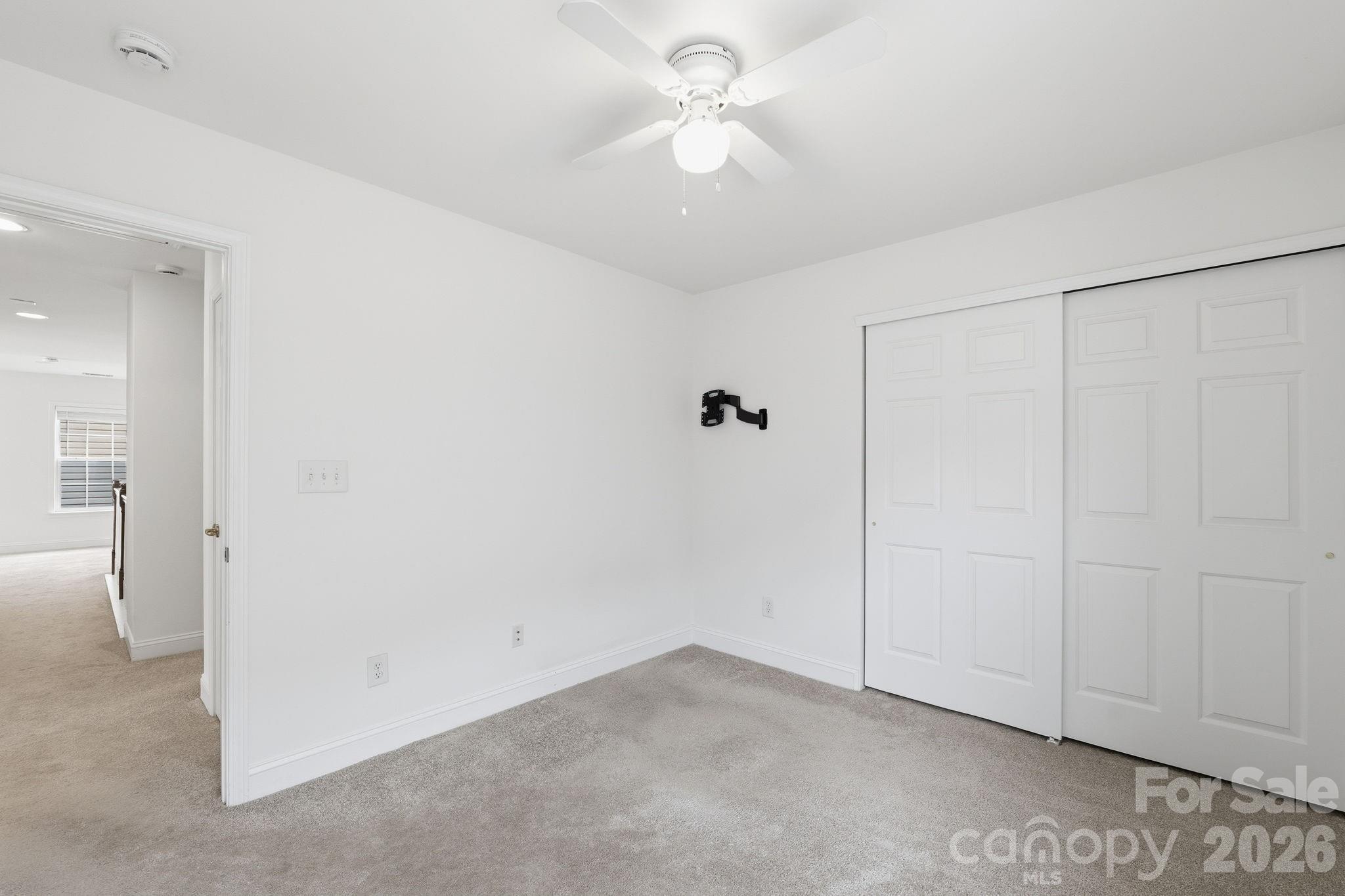 Hamilton Lakes - Residential