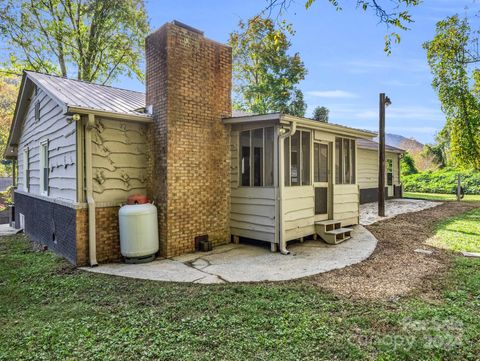 A home in Tryon