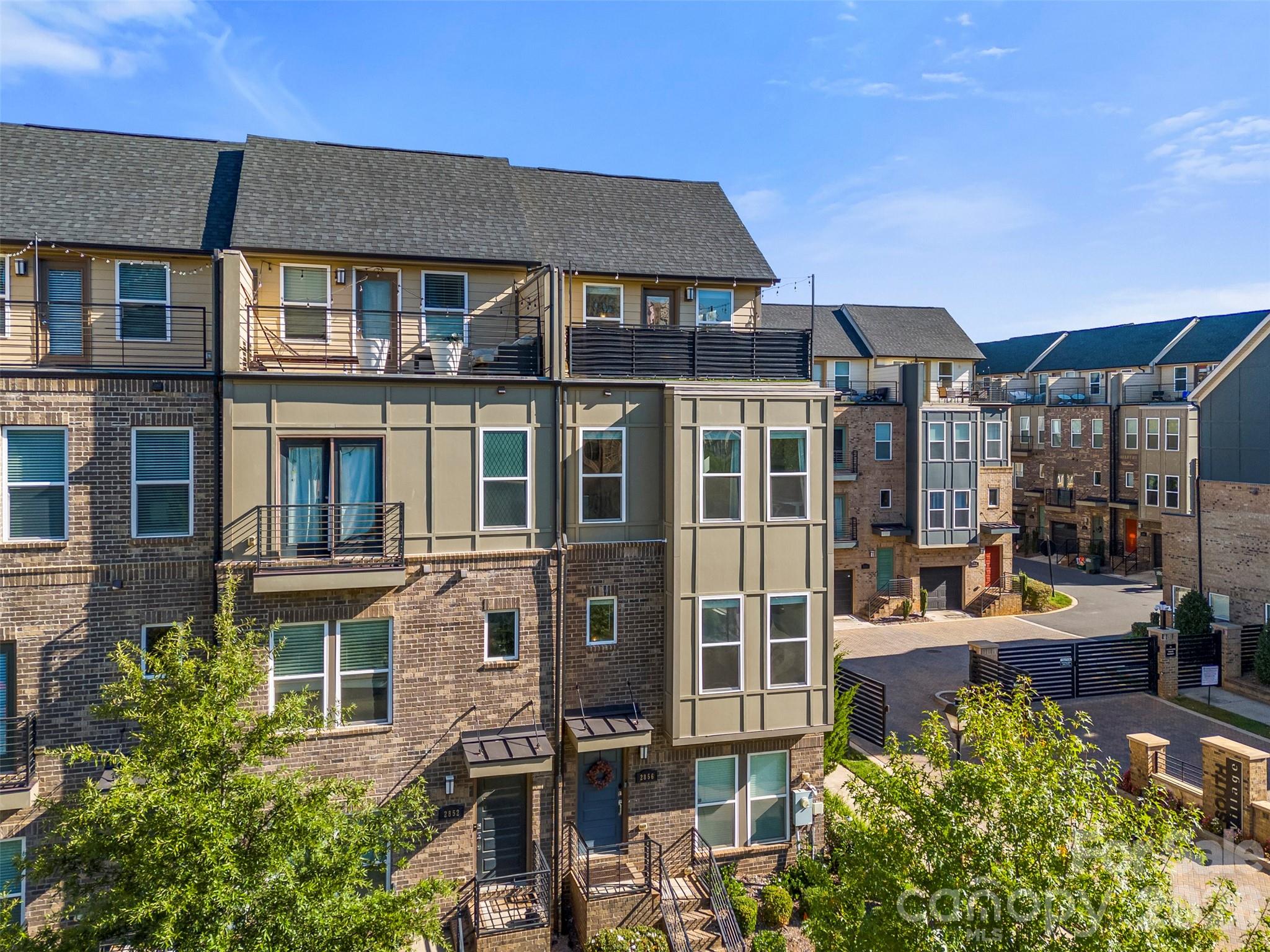 2856 Grand Union Way