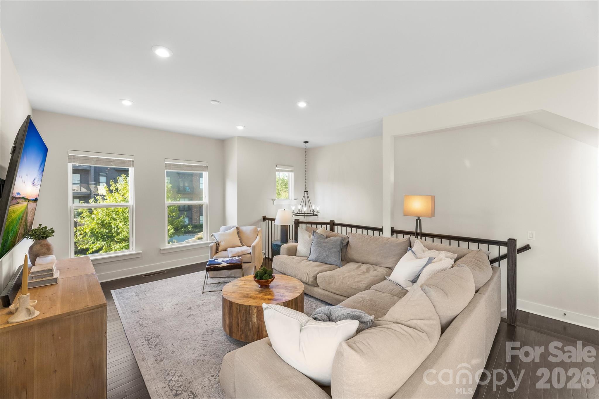 2856 Grand Union Way