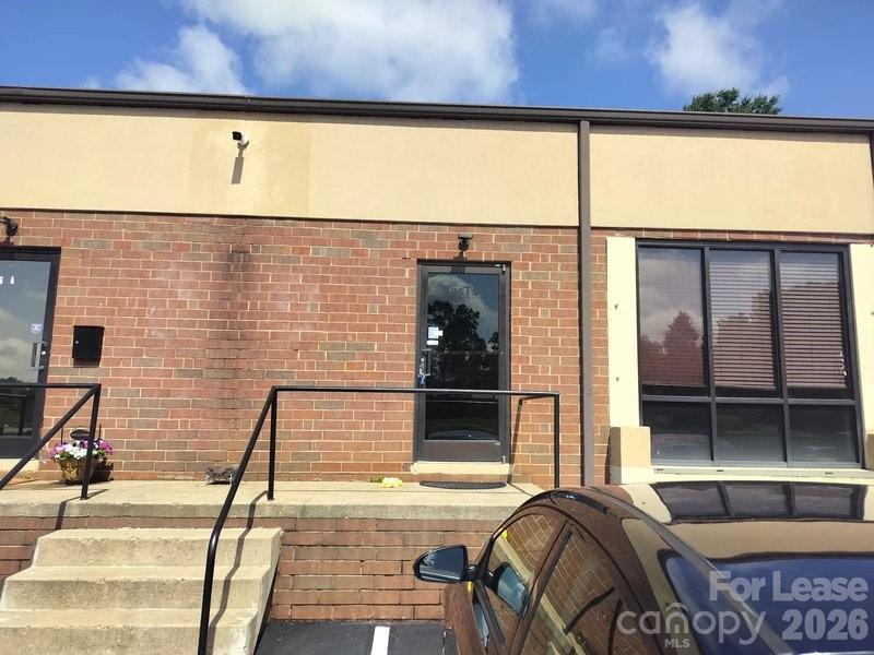 1516 F Avenue SE