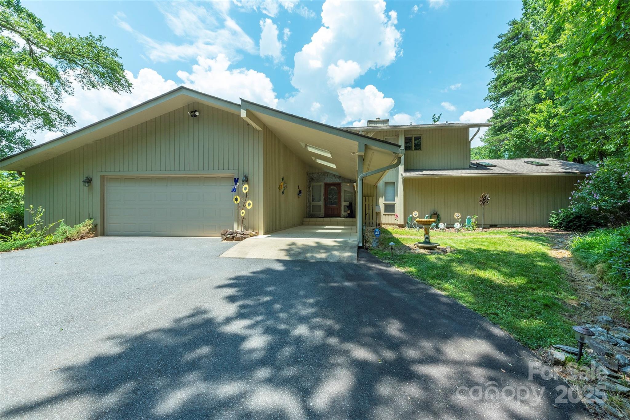 Rumbling Bald on Lake Lure - Residential