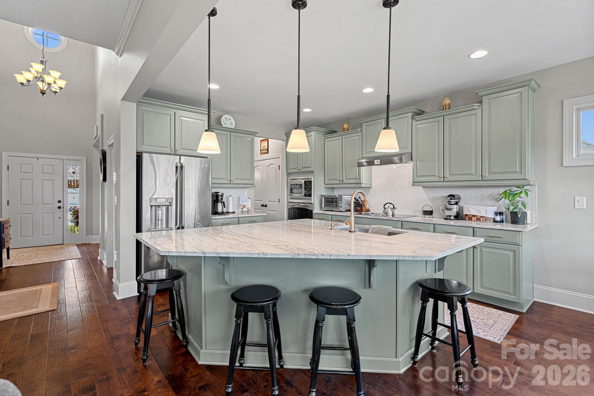 Hollister - Residential