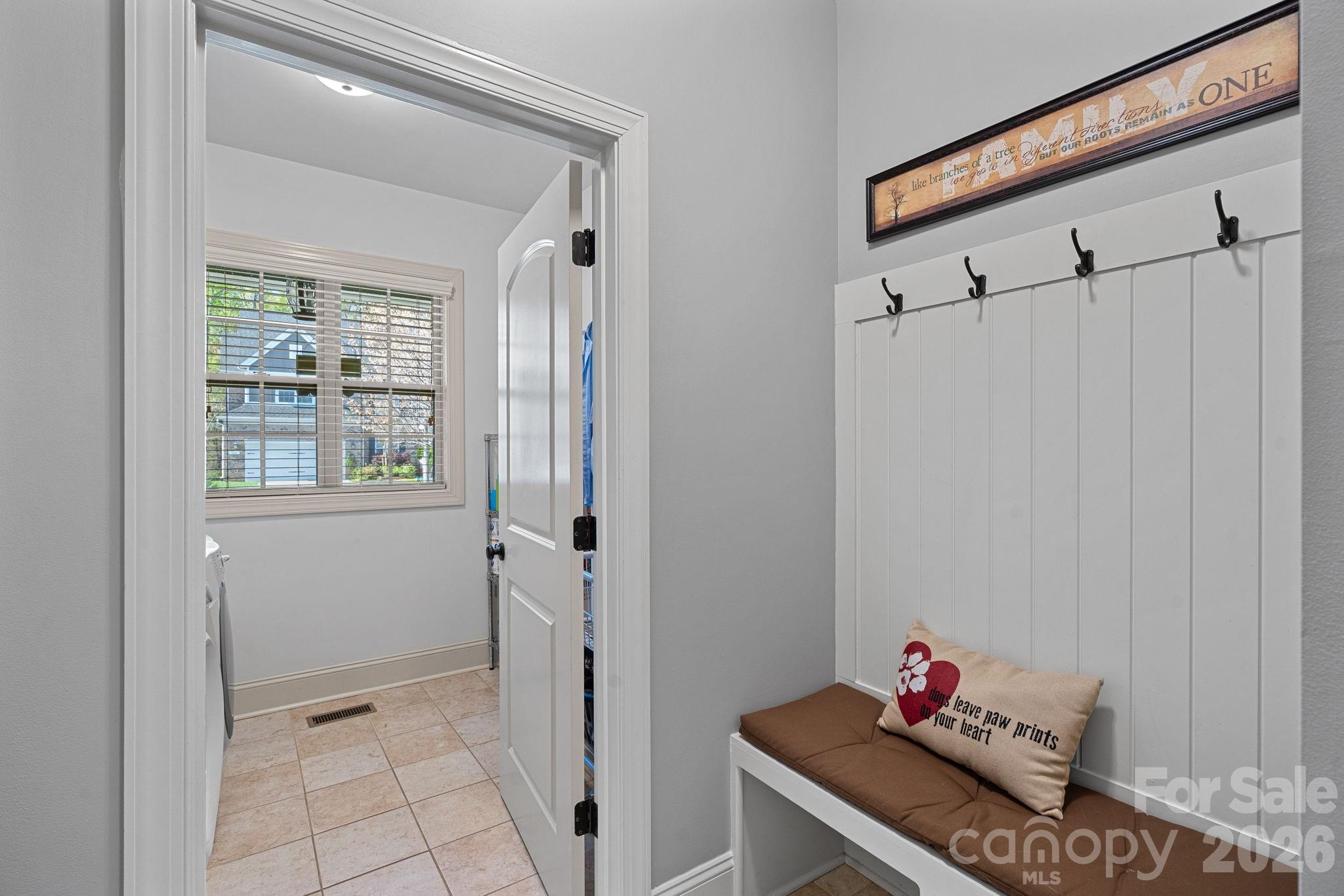 Hollister - Residential