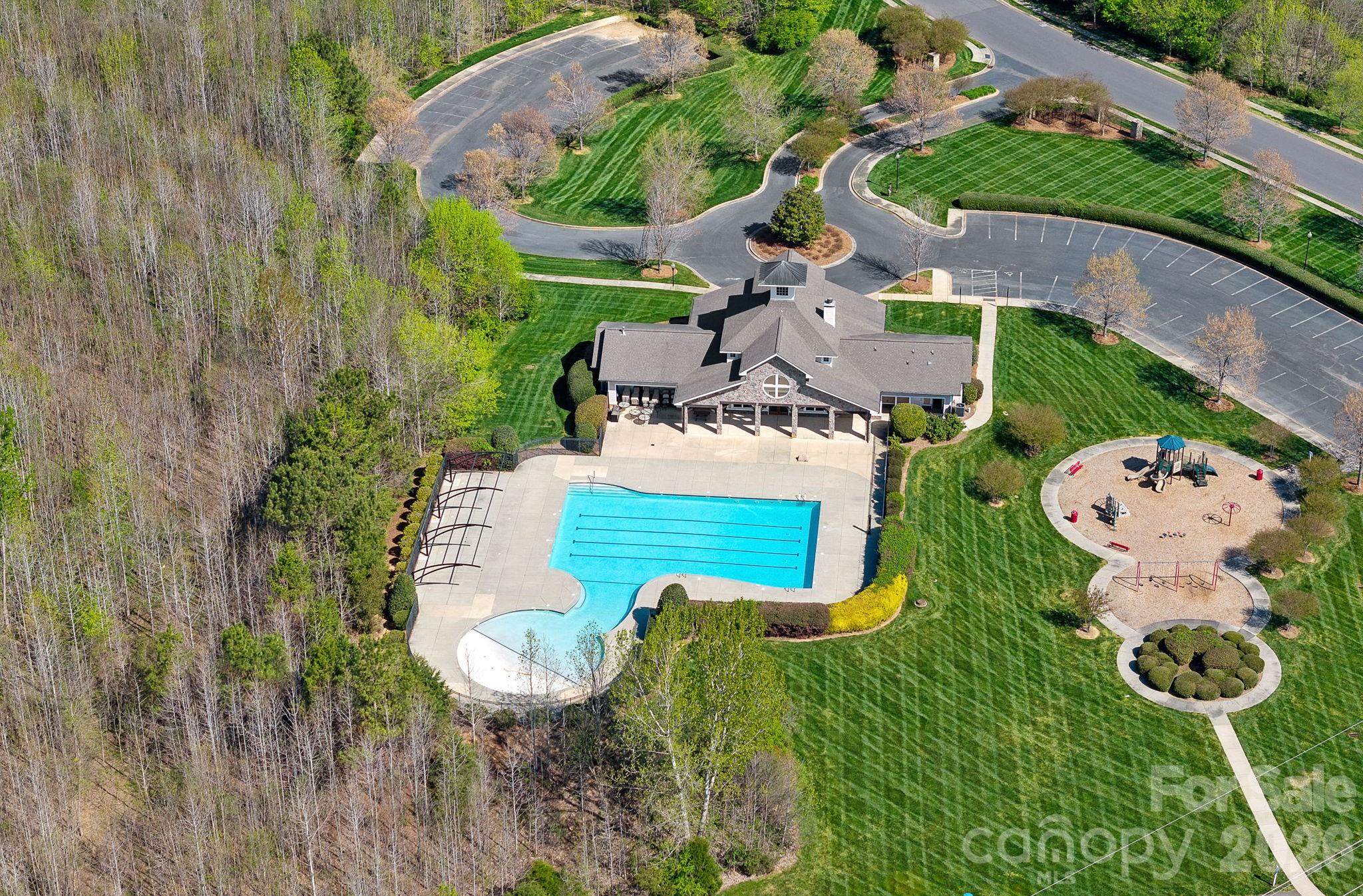 Hollister - Residential