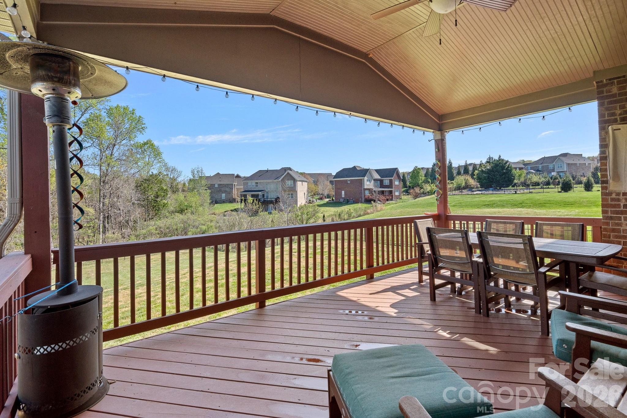 Hollister - Residential