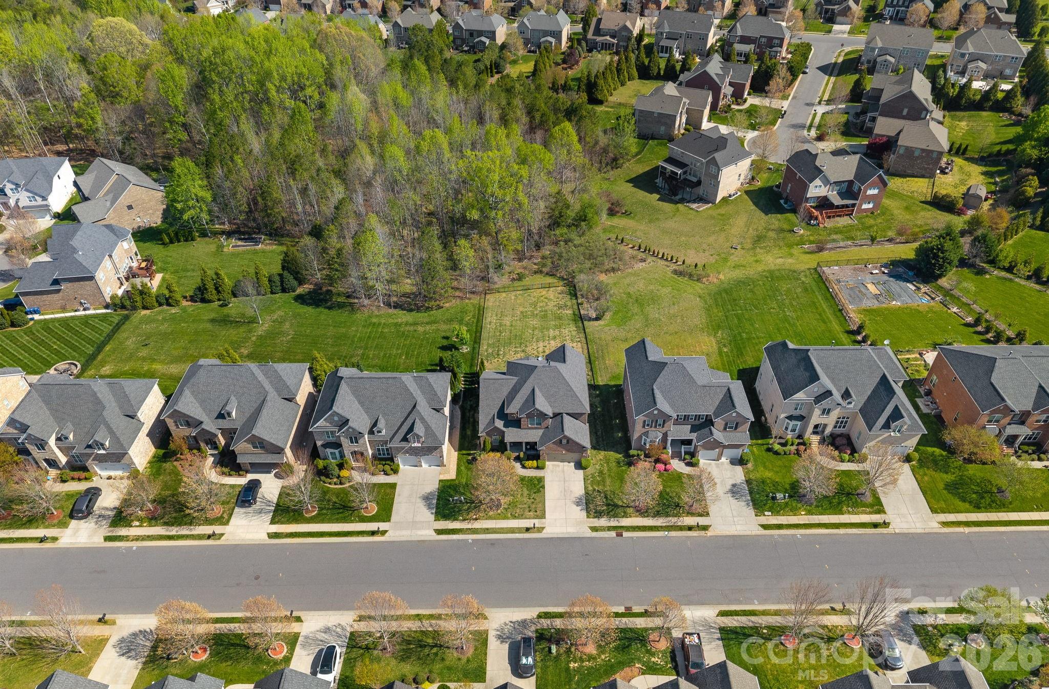 Hollister - Residential