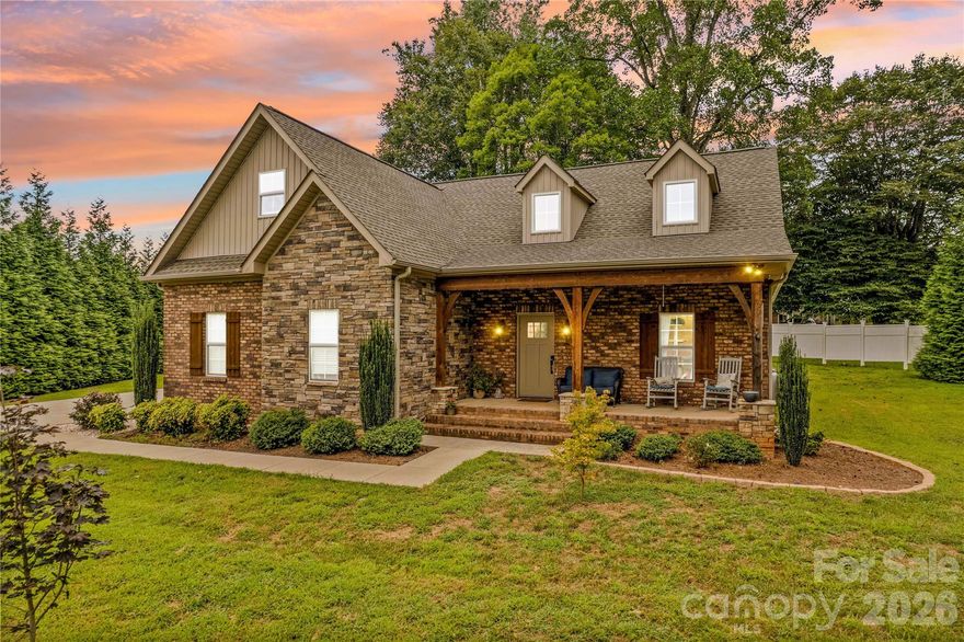 Purchase 178 Nellwood Ct in the attractive Oaks at McAllister Park community and enjoy spaciousness & privacy in this custom cul-de-sac home. Curb appeal galore with stone, brick and board & batten exterior, low-maintenance landscaping, and welcoming front porch with custom beamed columns. You and your guests will enjoy the great room's natural light, cozy stone fireplace, vaulted ceilings & hardwood flooring that create a relaxed atmosphere. The excellent floor plan of the stylish kitchen, casual dining area and great room allows for good traffic flow. The formal dining room could be used as an office or play space. Your primary suite on the main level has hardwood floors, trey ceiling, WIC, and bath with a newly tiled luxury walk in shower and double vanities. 2 bedrooms upstairs with a bonus flex space and large full bathroom. Back yard with patio has room to play, relax or garden. Plenty of parking with a 2-car, side load garage, extra on the driveway and street. Move in ready!