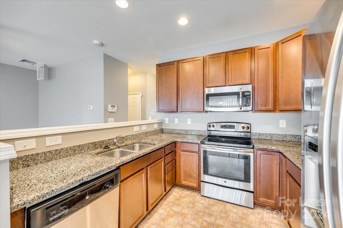 Charlotte Pines - Residential Lease