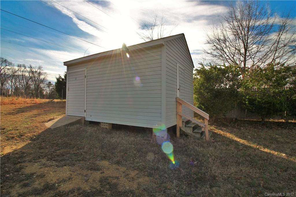 Golden Pond - Residential