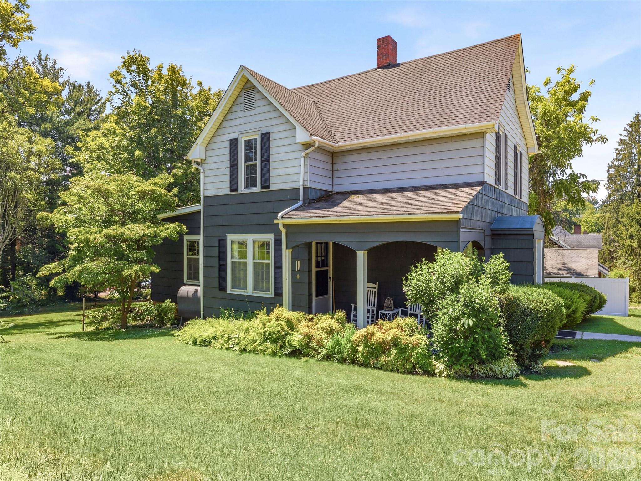 151 Hampton Heights