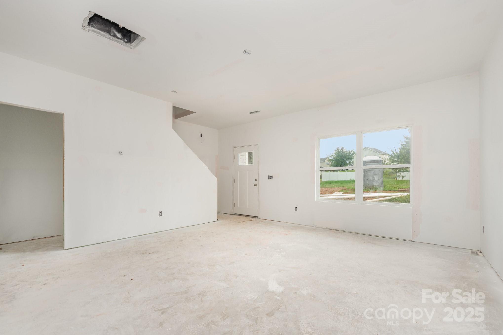 1513 Clooney Lane