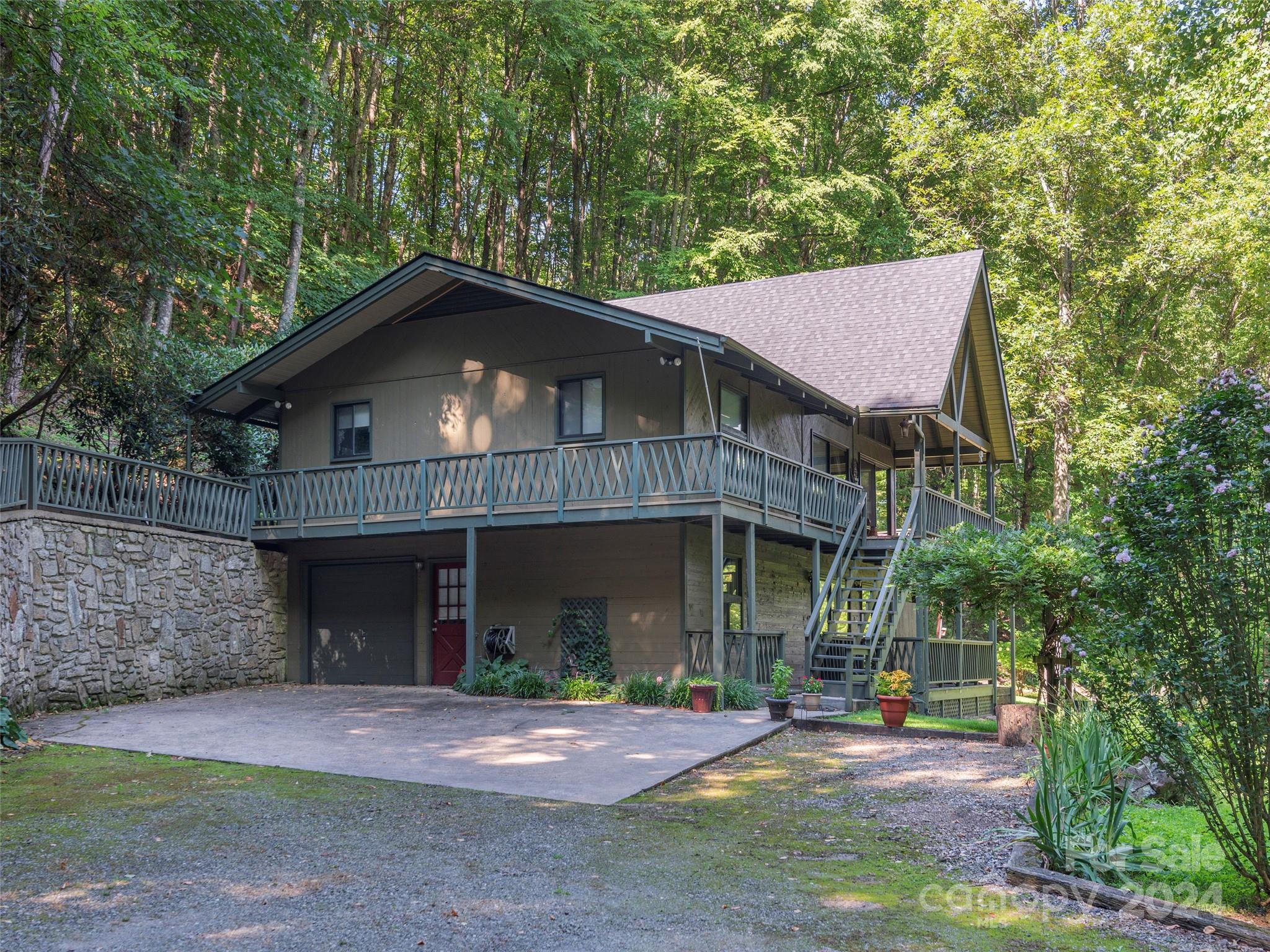 Mountain Chalet - Residential