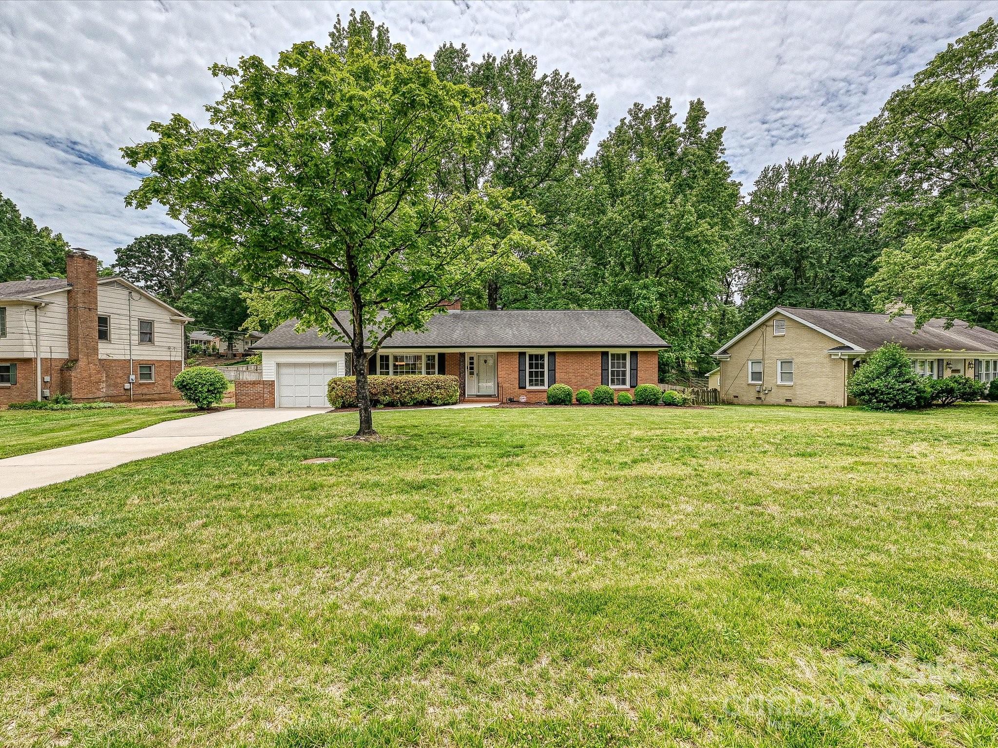 Beverly Woods - Residential