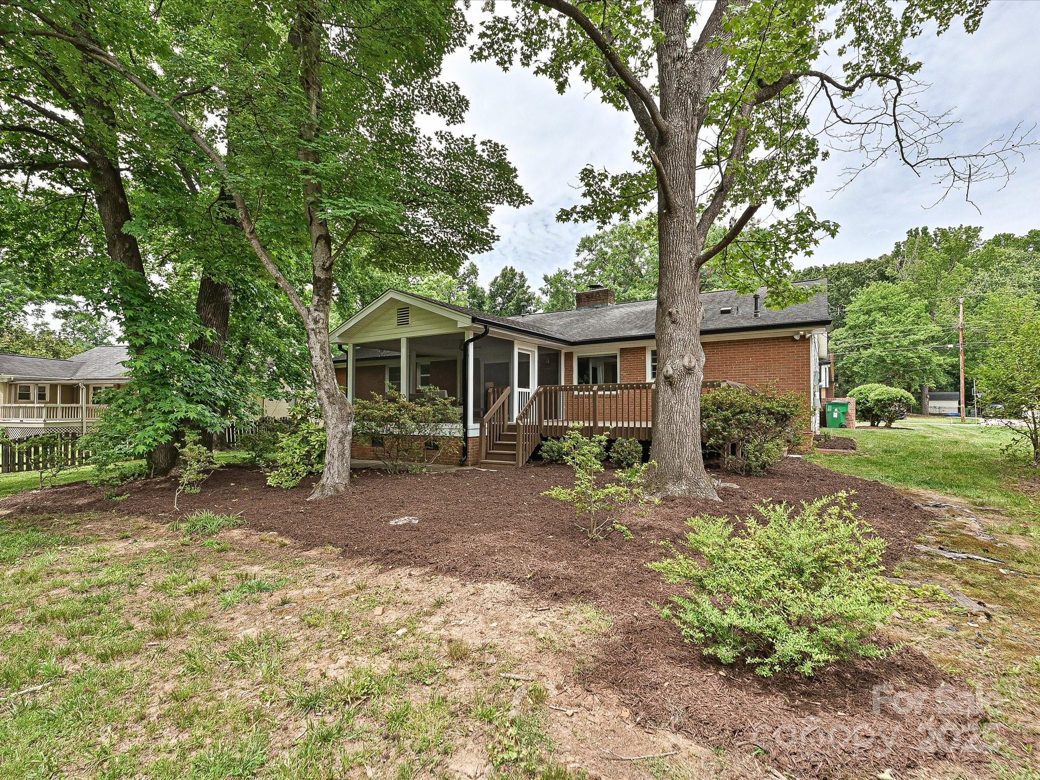 Beverly Woods - Residential