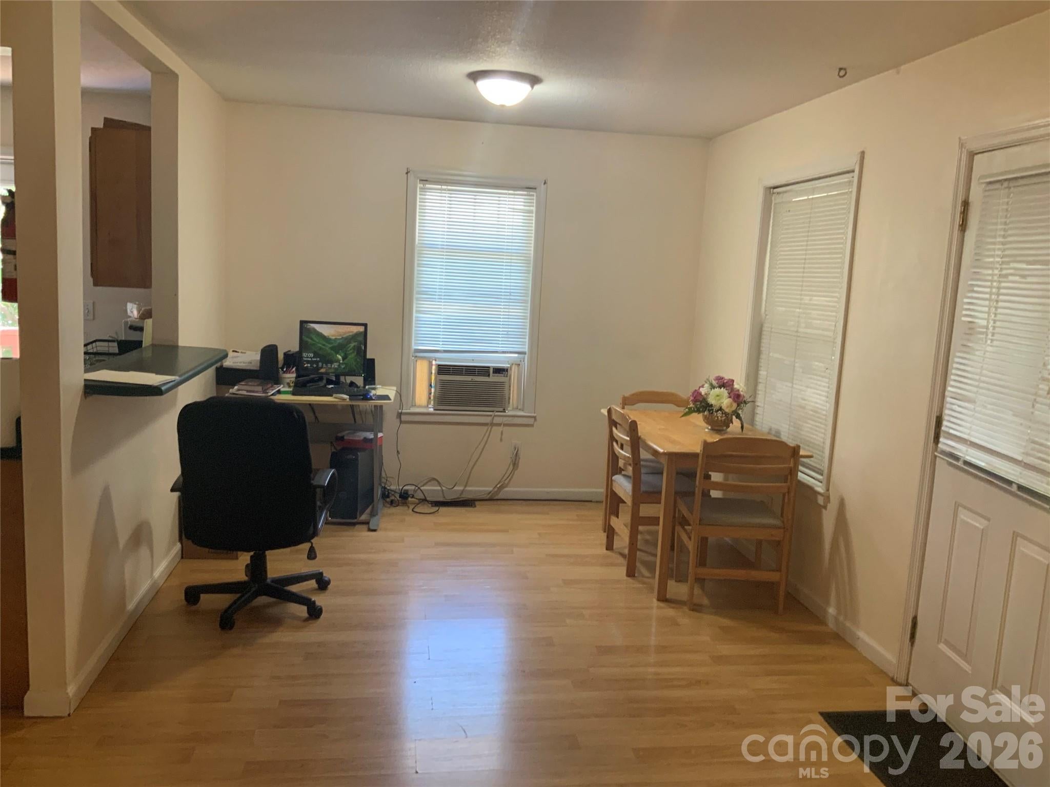 17 Buttonwood Court